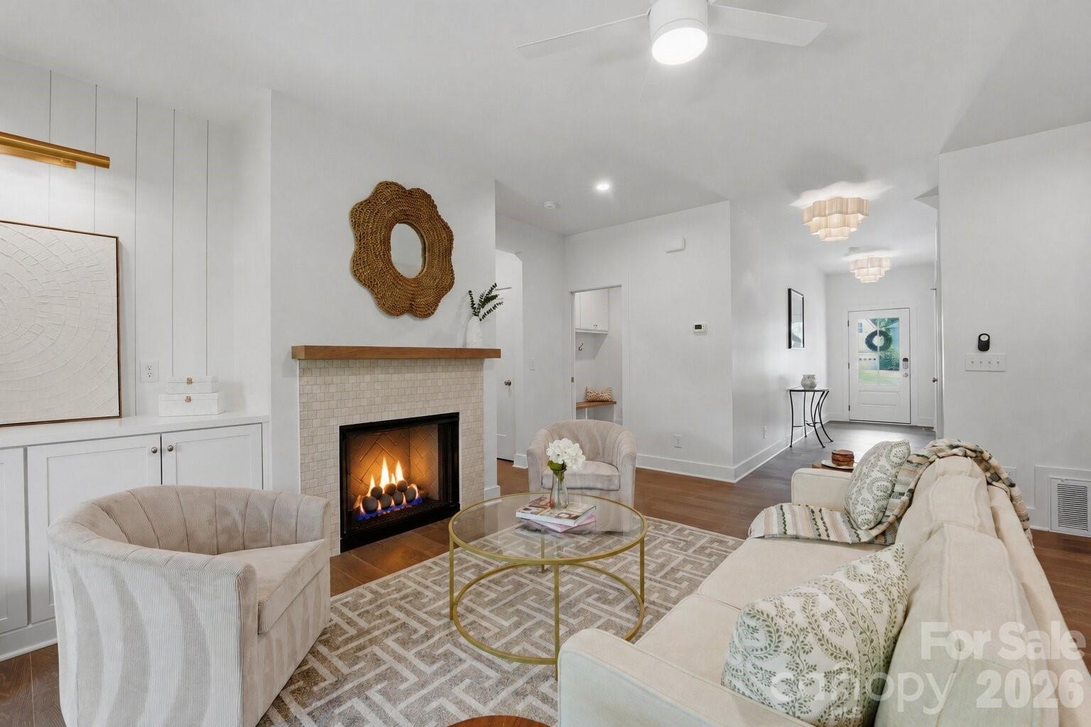 2315 Chateau Court
