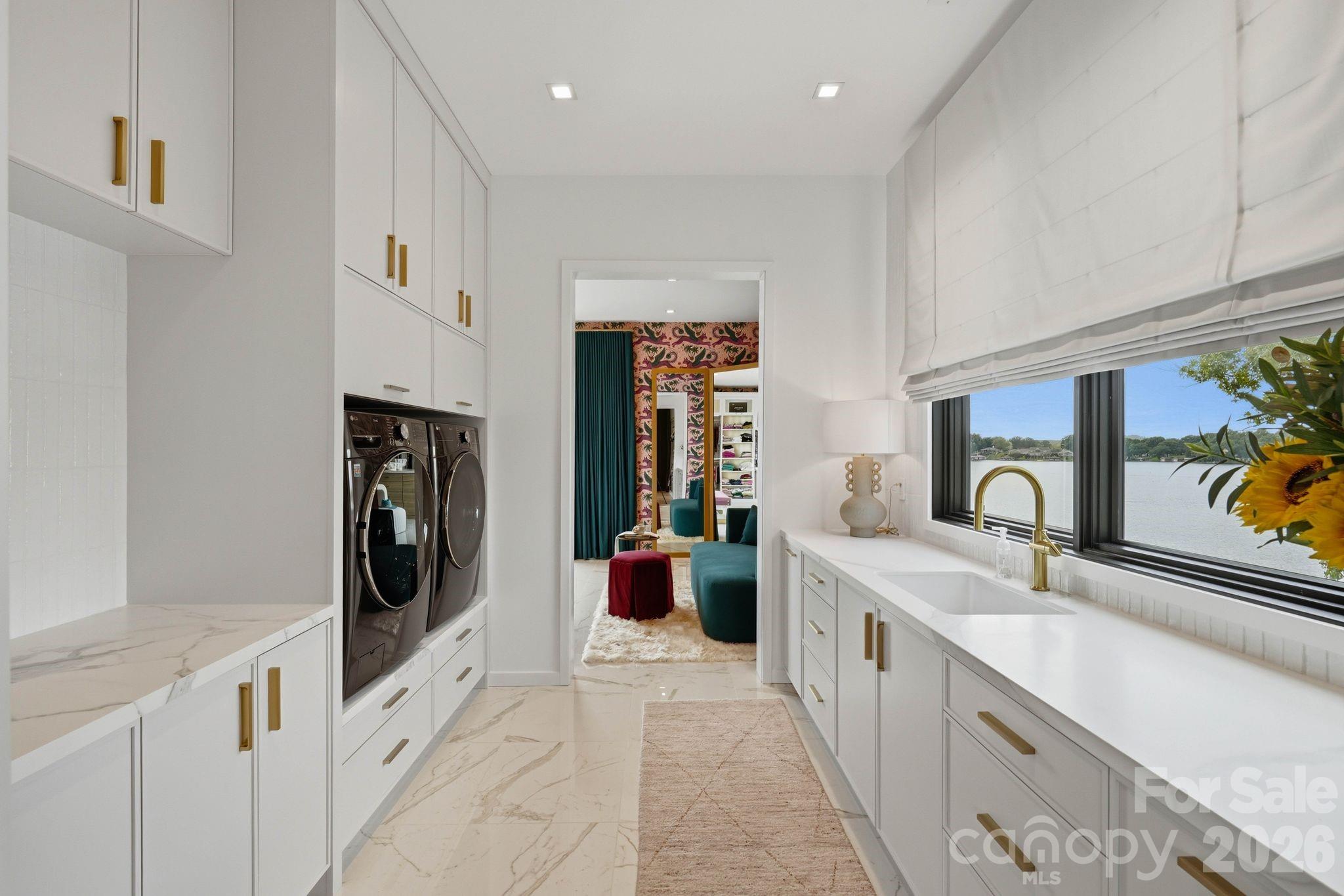 123 Cove Point