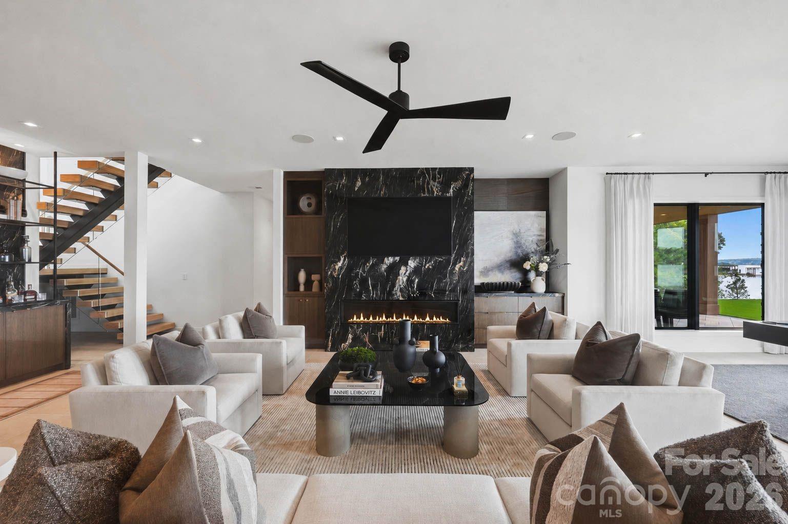 123 Cove Point