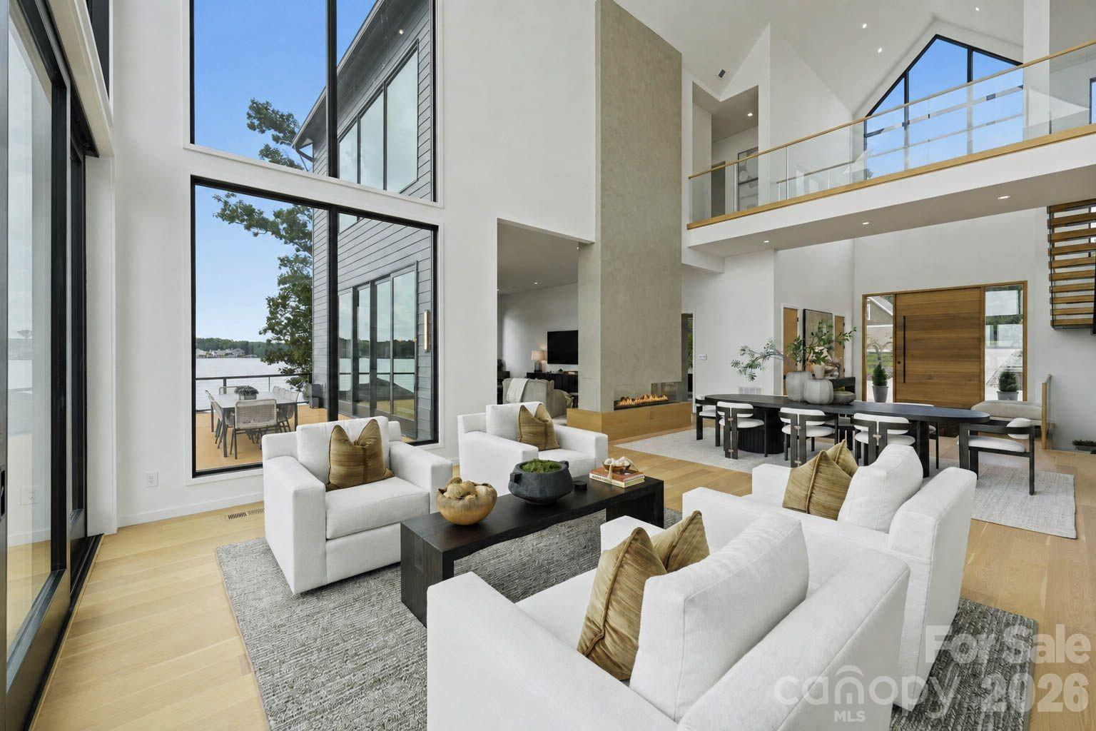 123 Cove Point