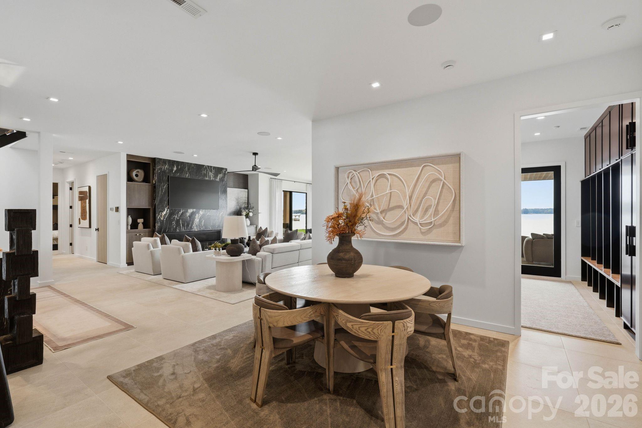 123 Cove Point