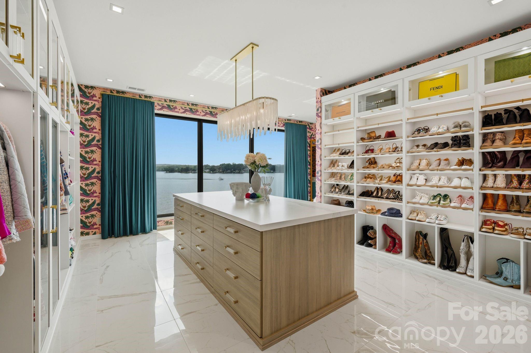123 Cove Point