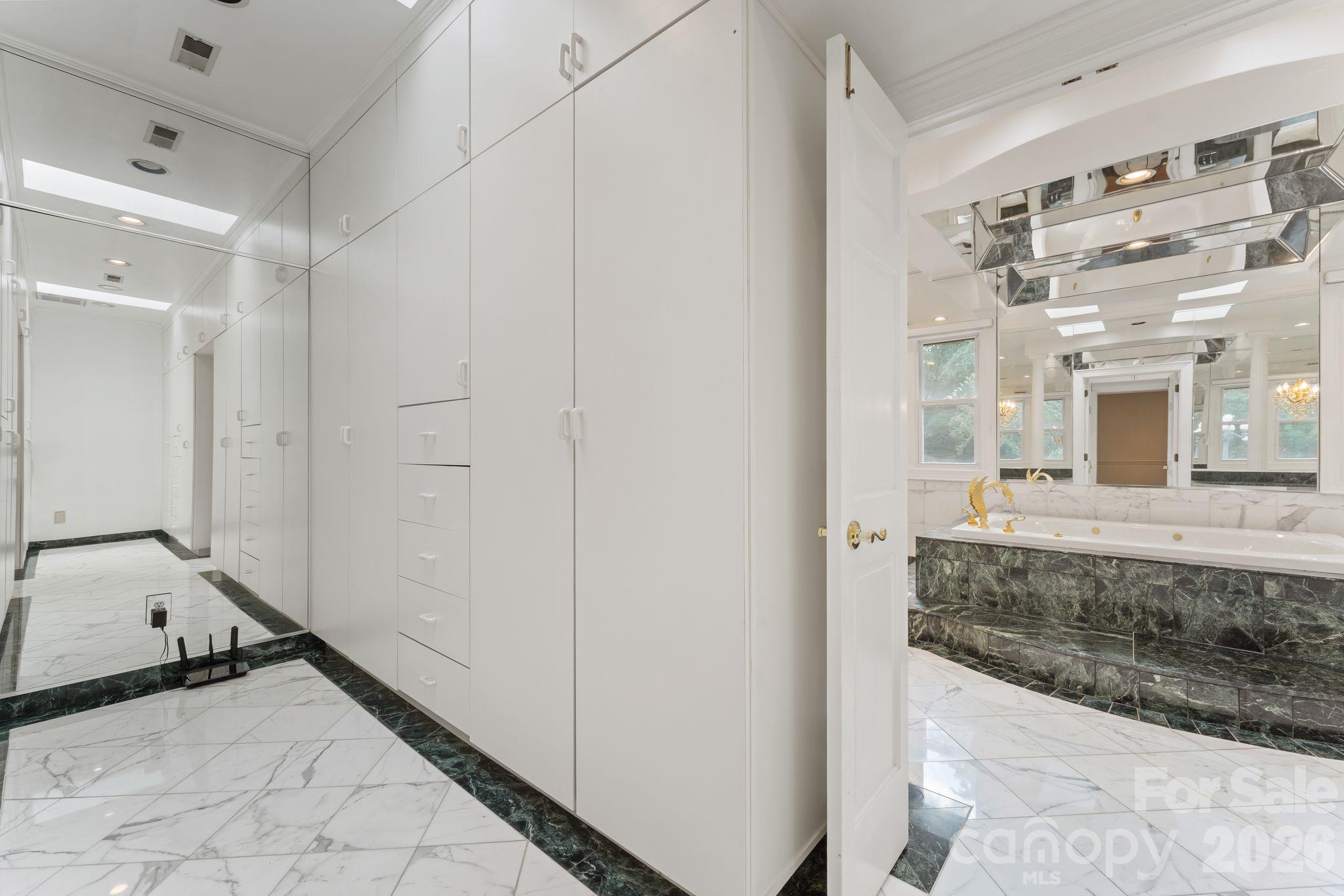 3452 Sharon Road