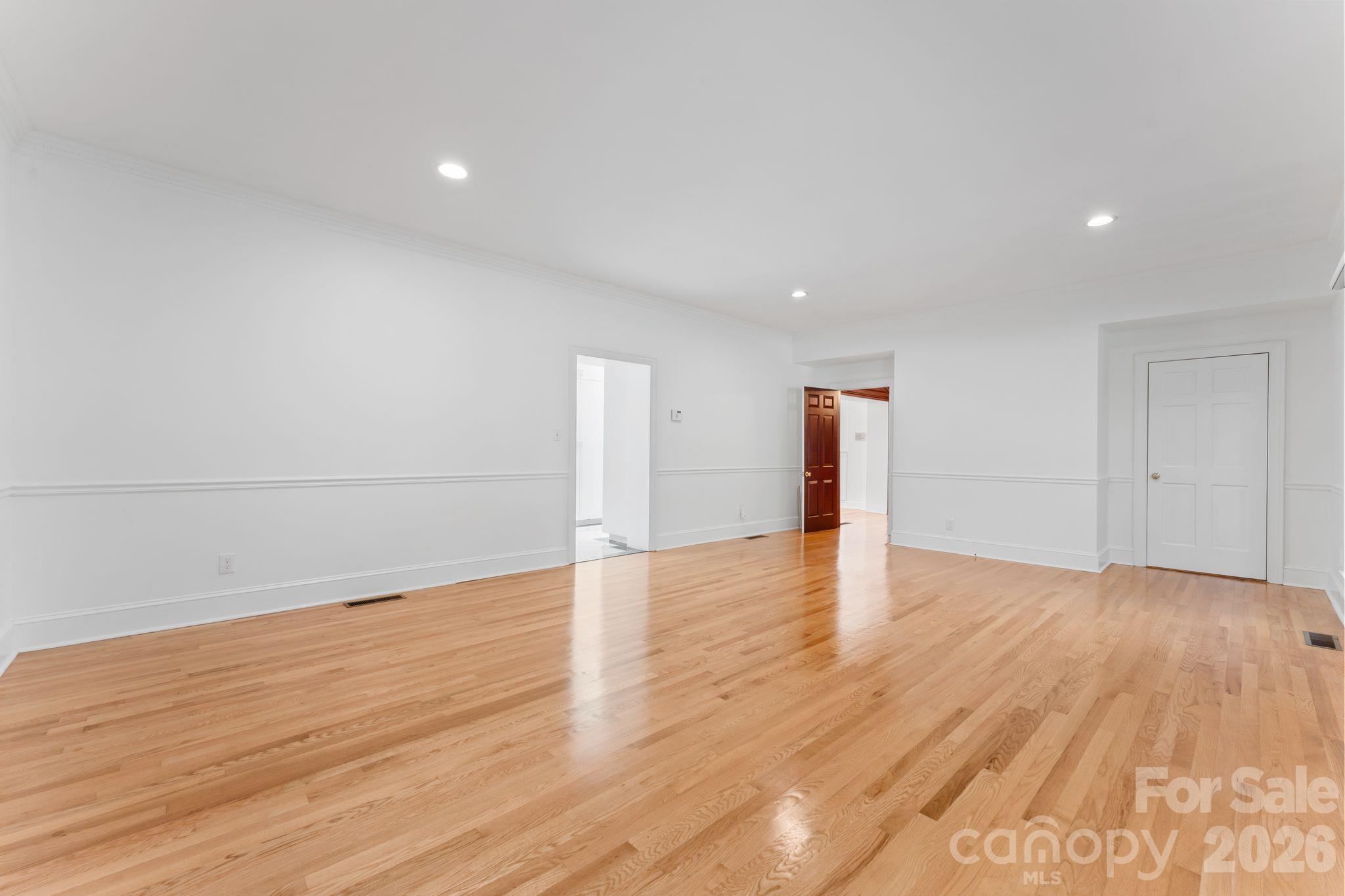 3452 Sharon Road