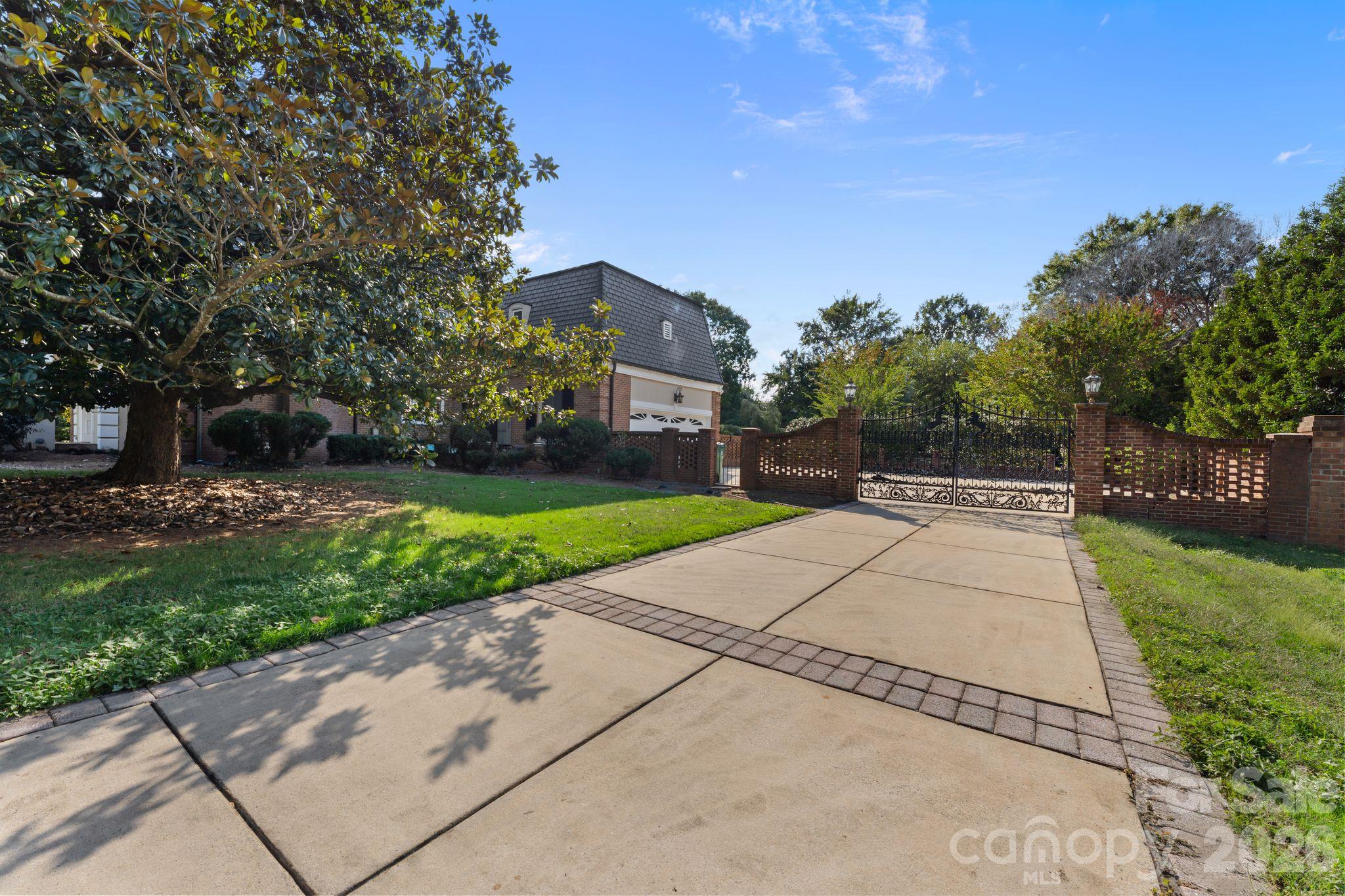 3452 Sharon Road