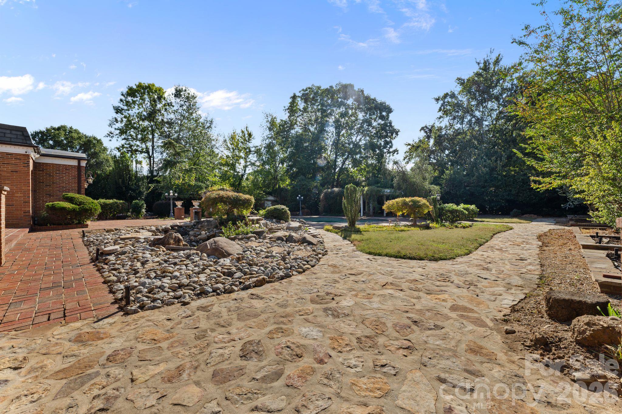 3452 Sharon Road
