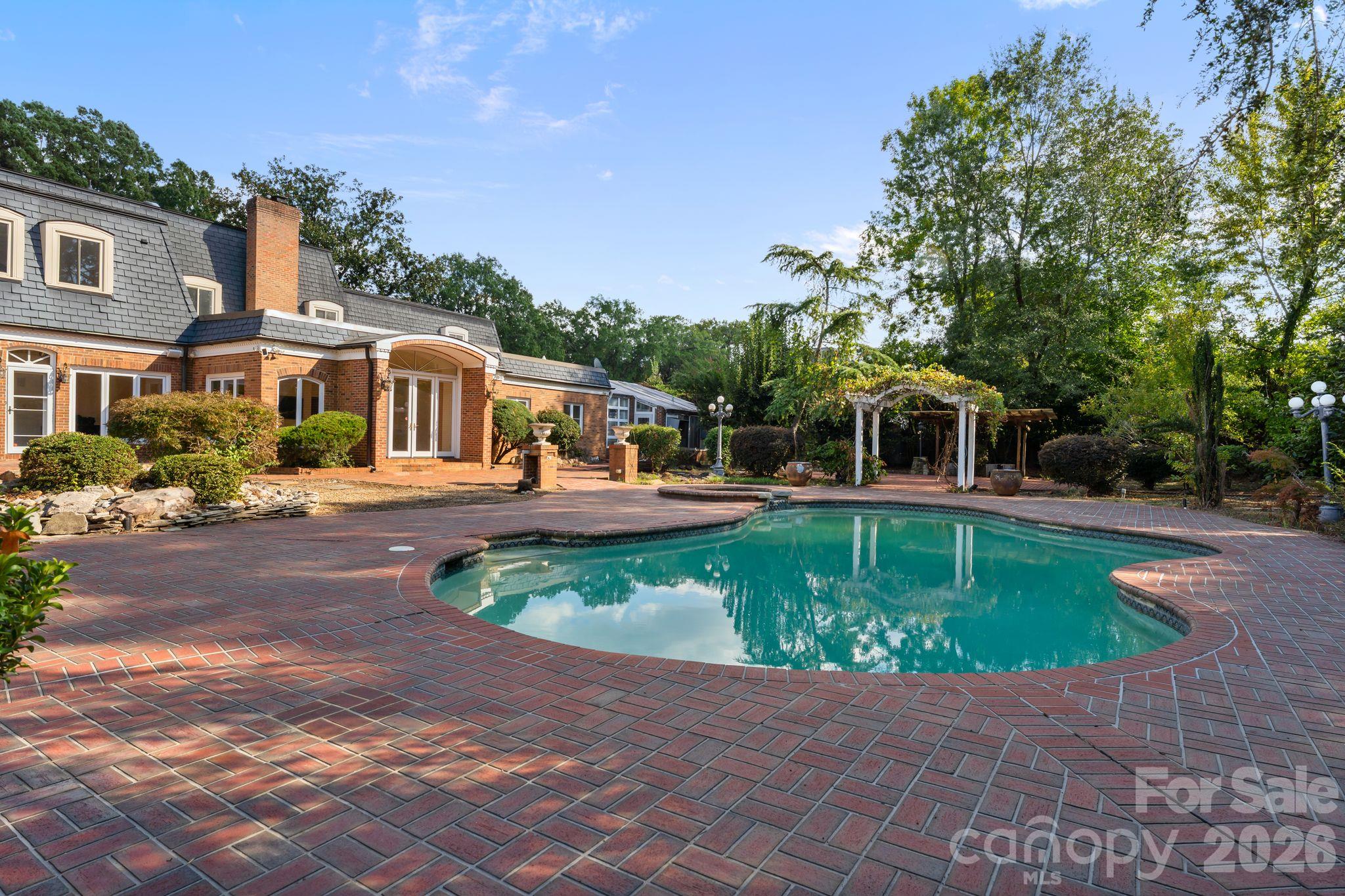 3452 Sharon Road