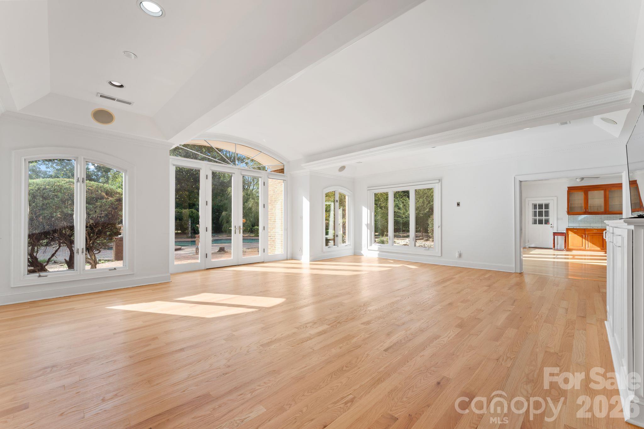 3452 Sharon Road