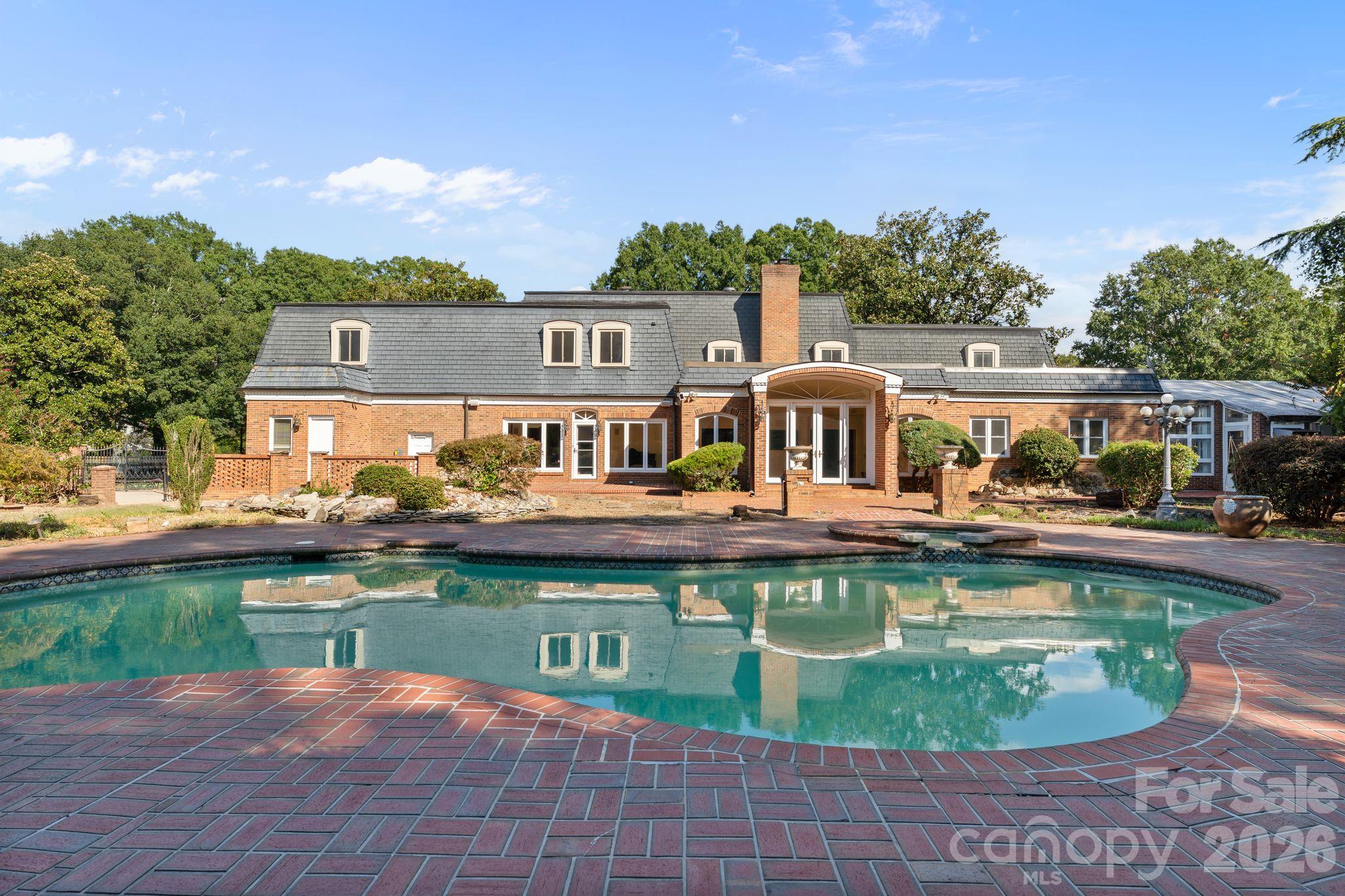 3452 Sharon Road