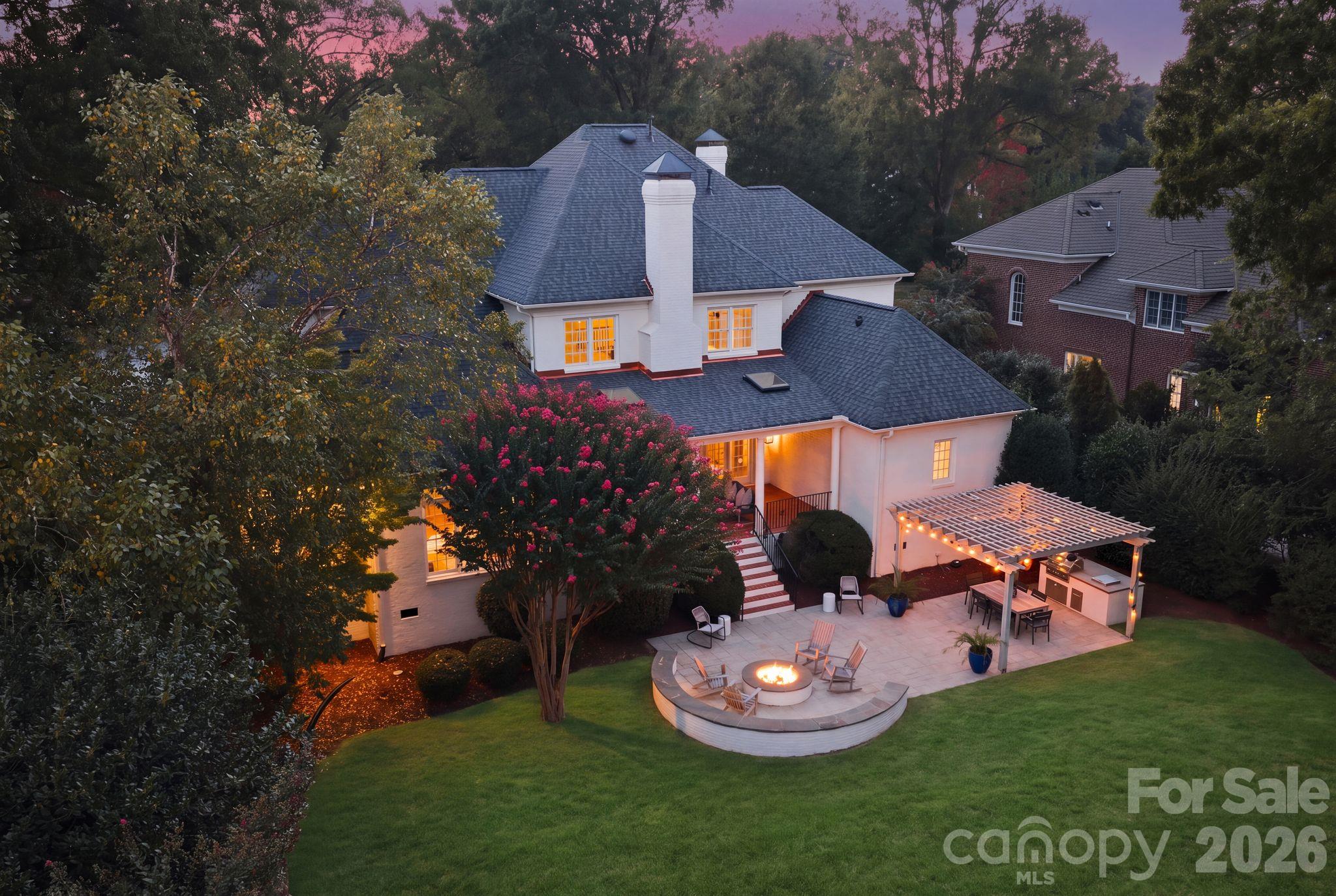 2419 Overhill Road