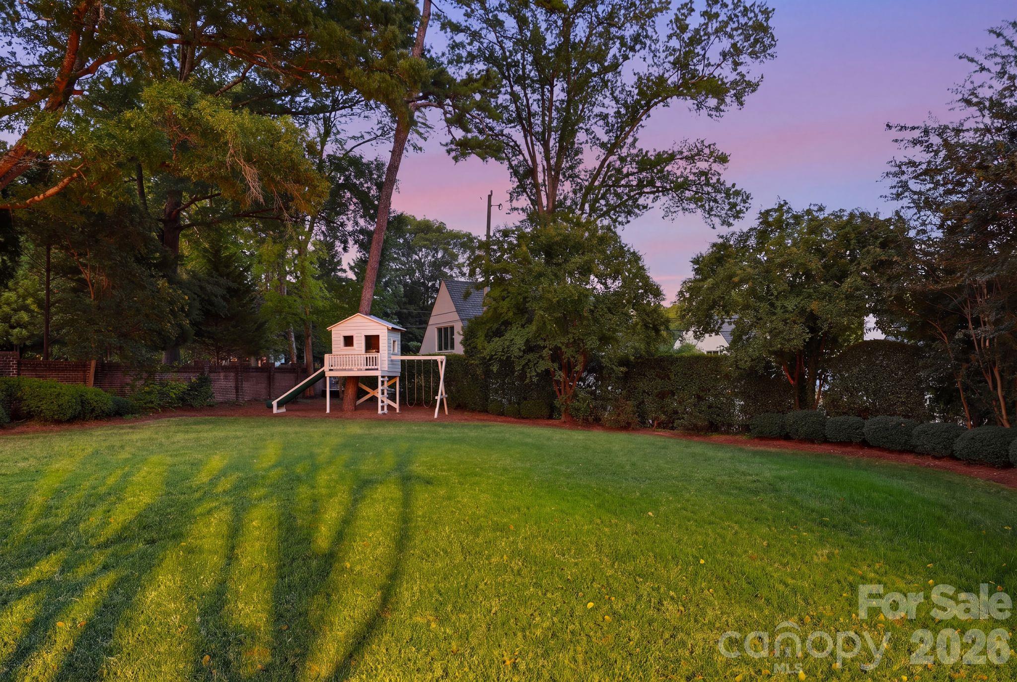 2419 Overhill Road