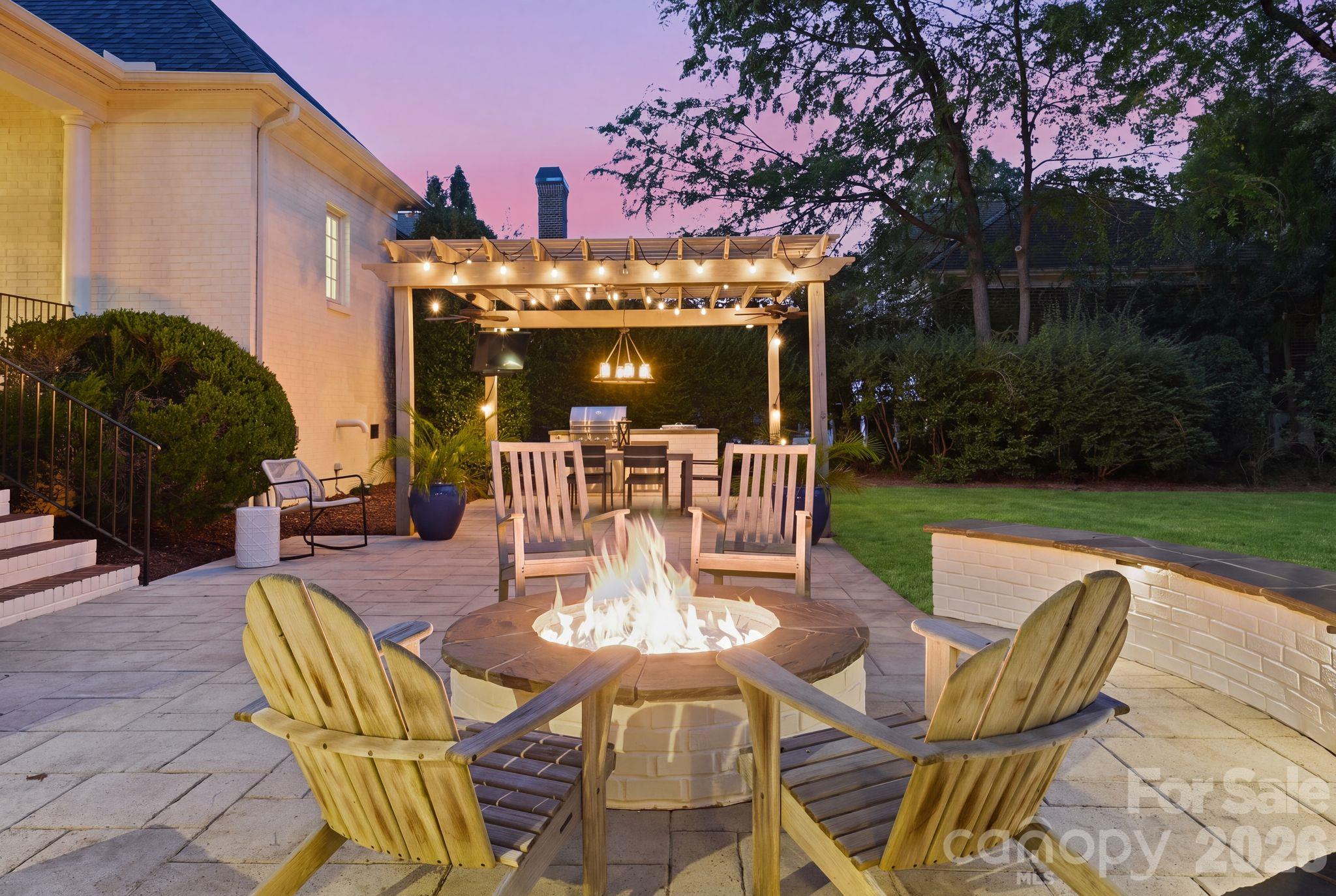 2419 Overhill Road