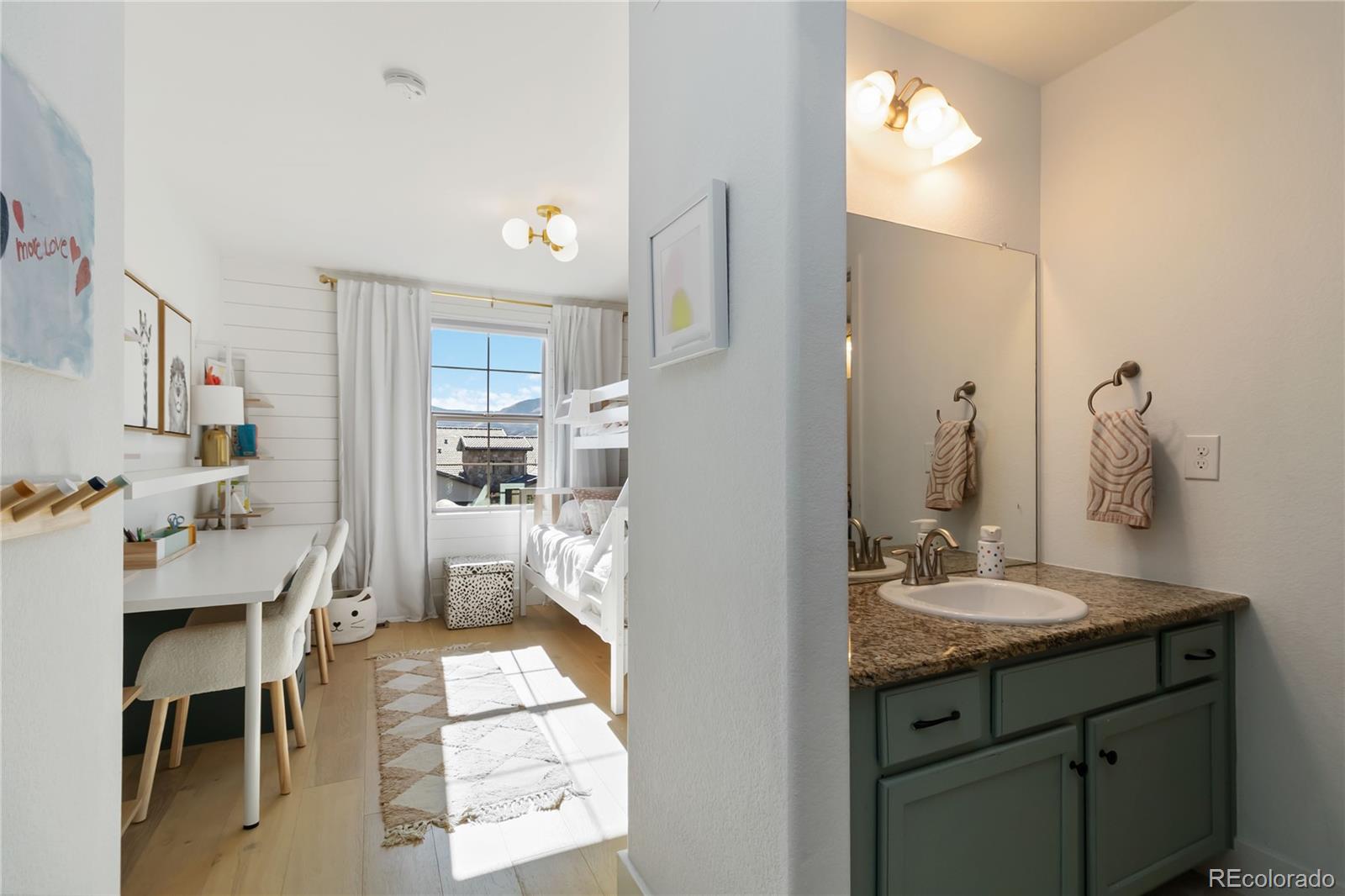 15295 W Baker Avenue