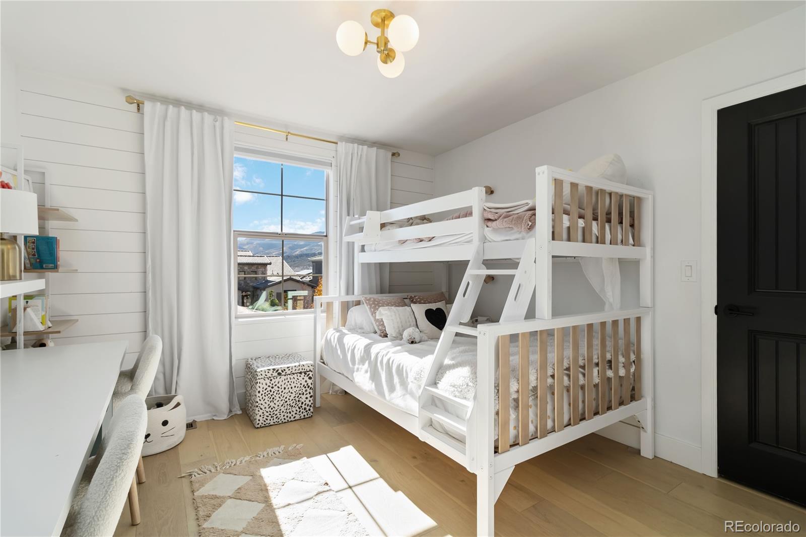 15295 W Baker Avenue