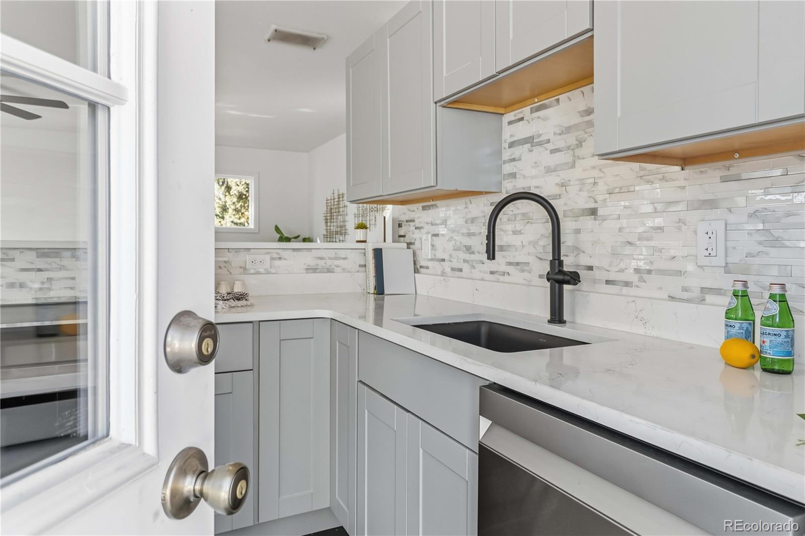 1626 S Xavier Street