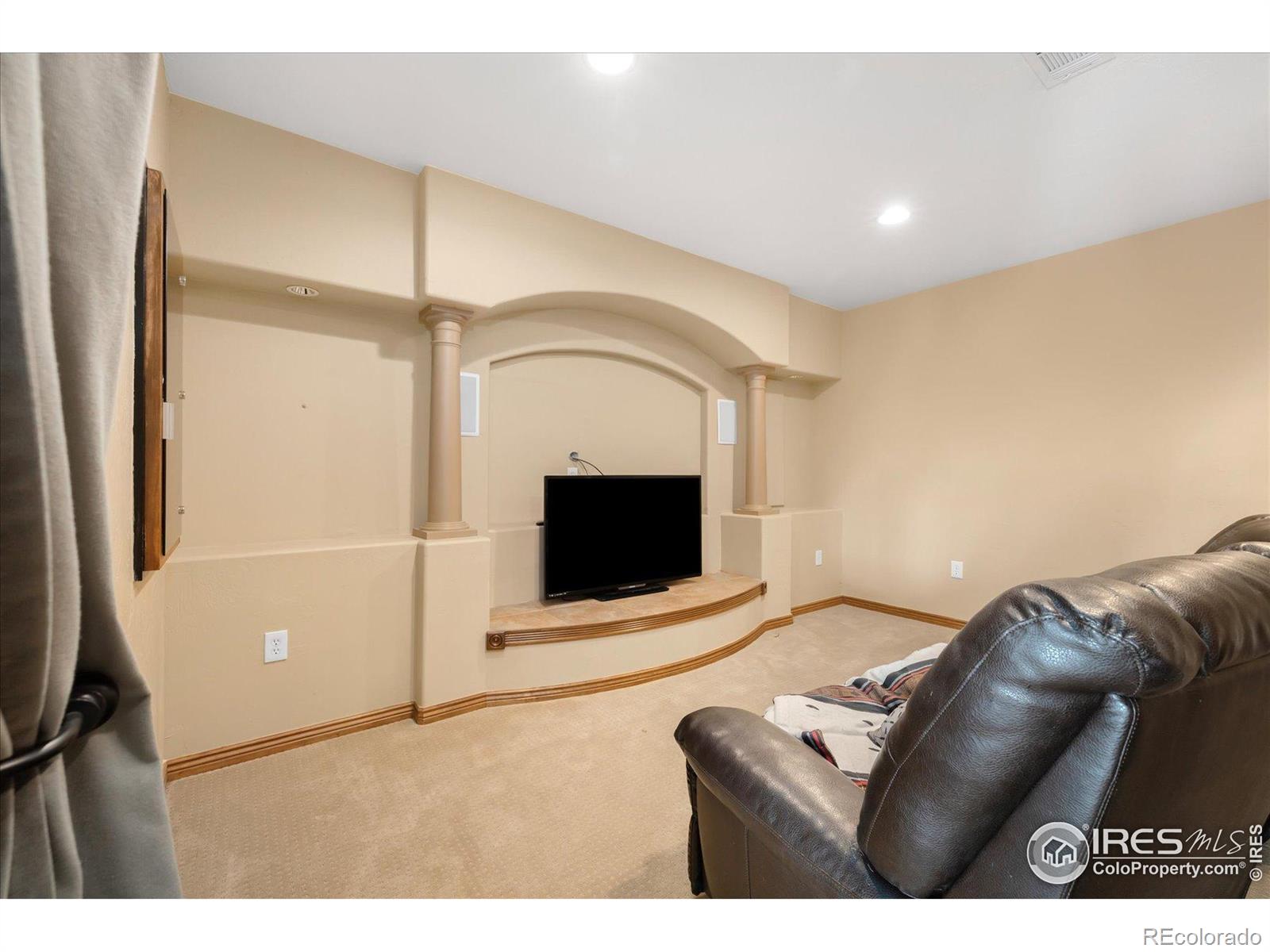 10044 E 146th Place