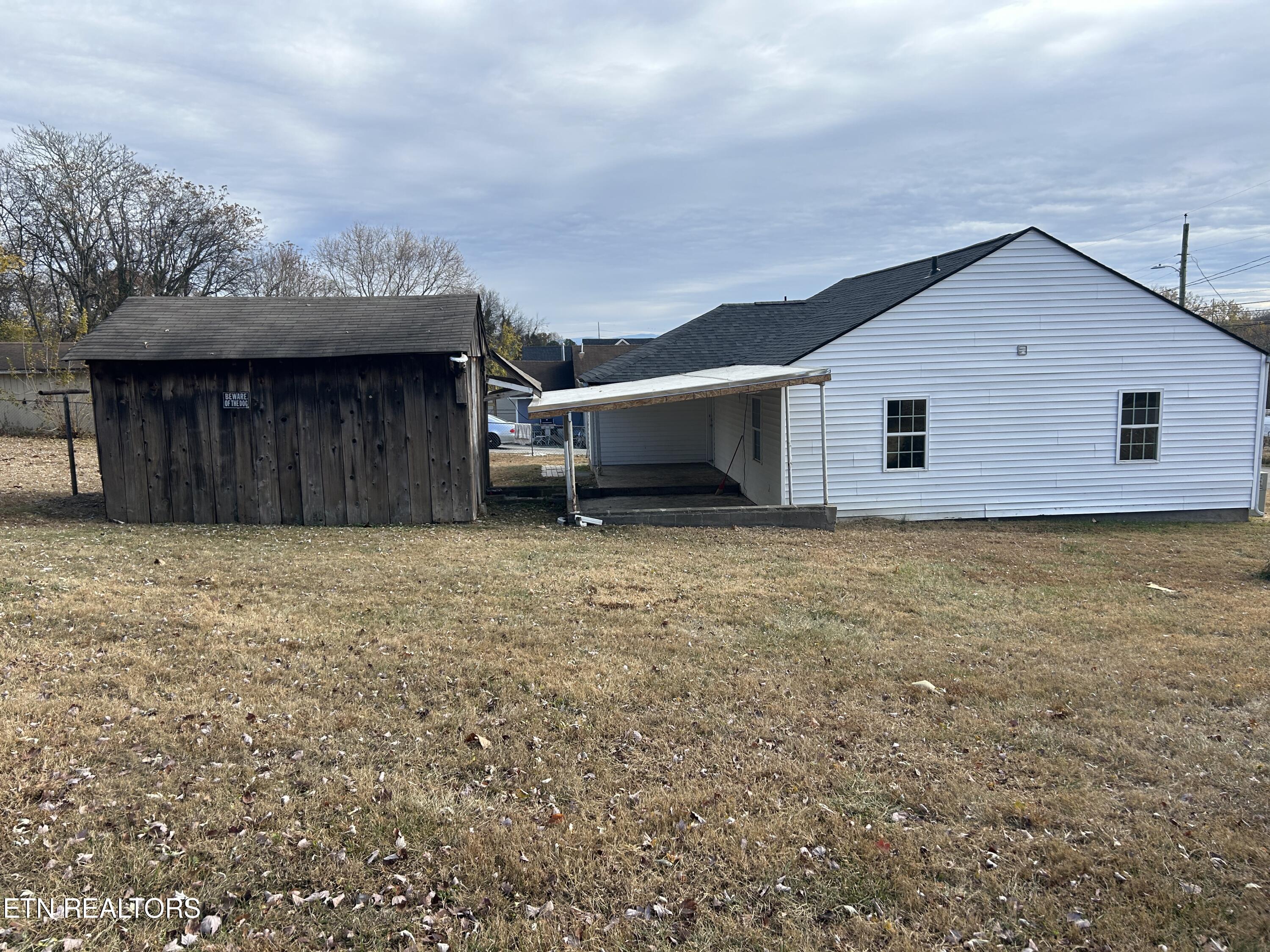 1806 Worth St