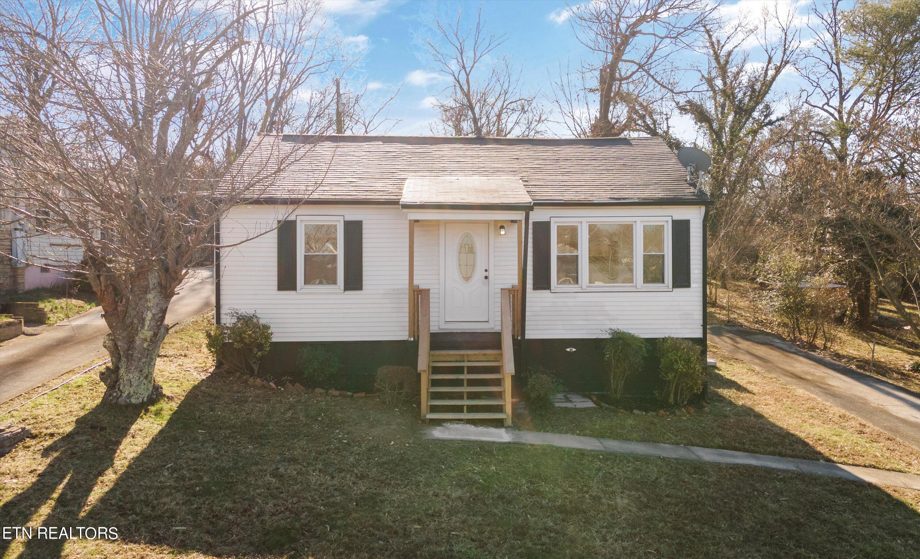 3414 Selma Ave