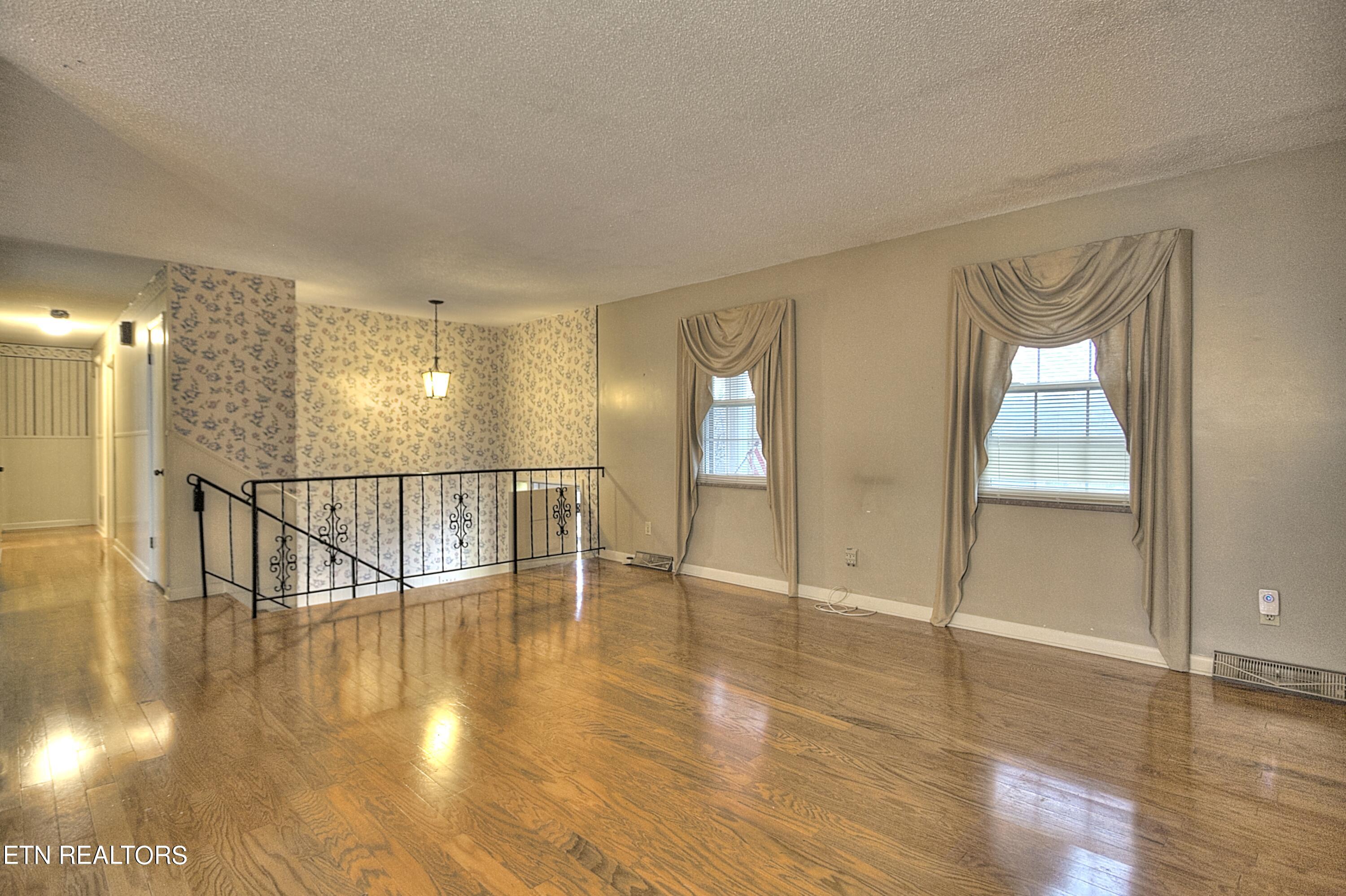 414 Pinebark Drive