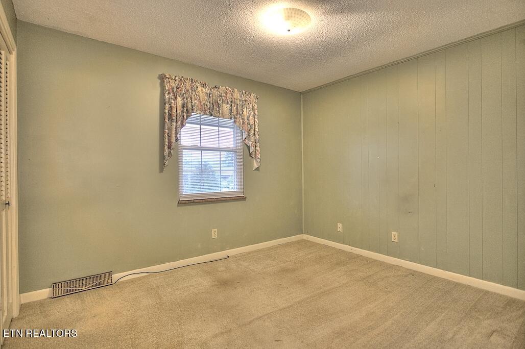 414 Pinebark Drive
