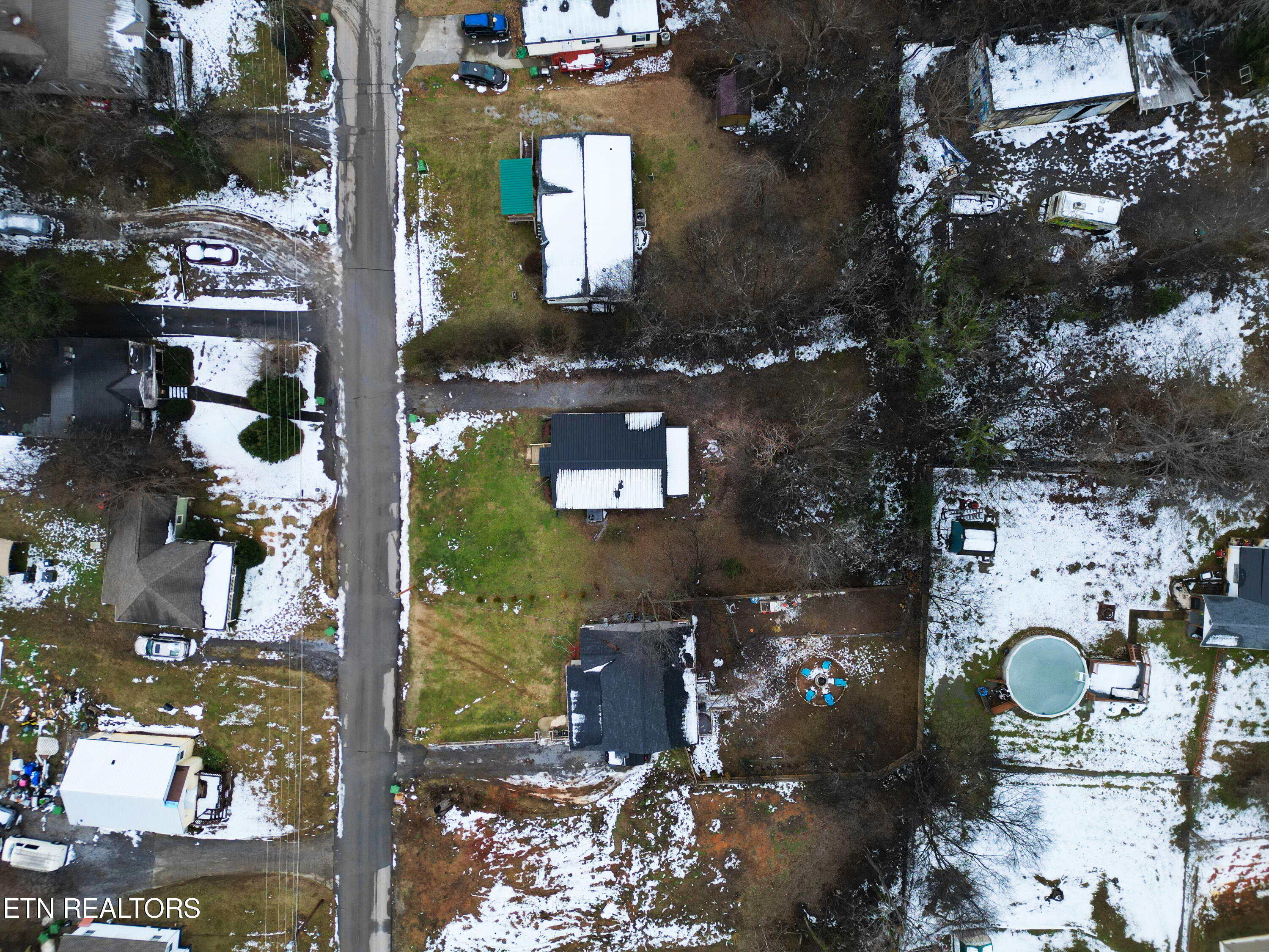 913 Doll Ave