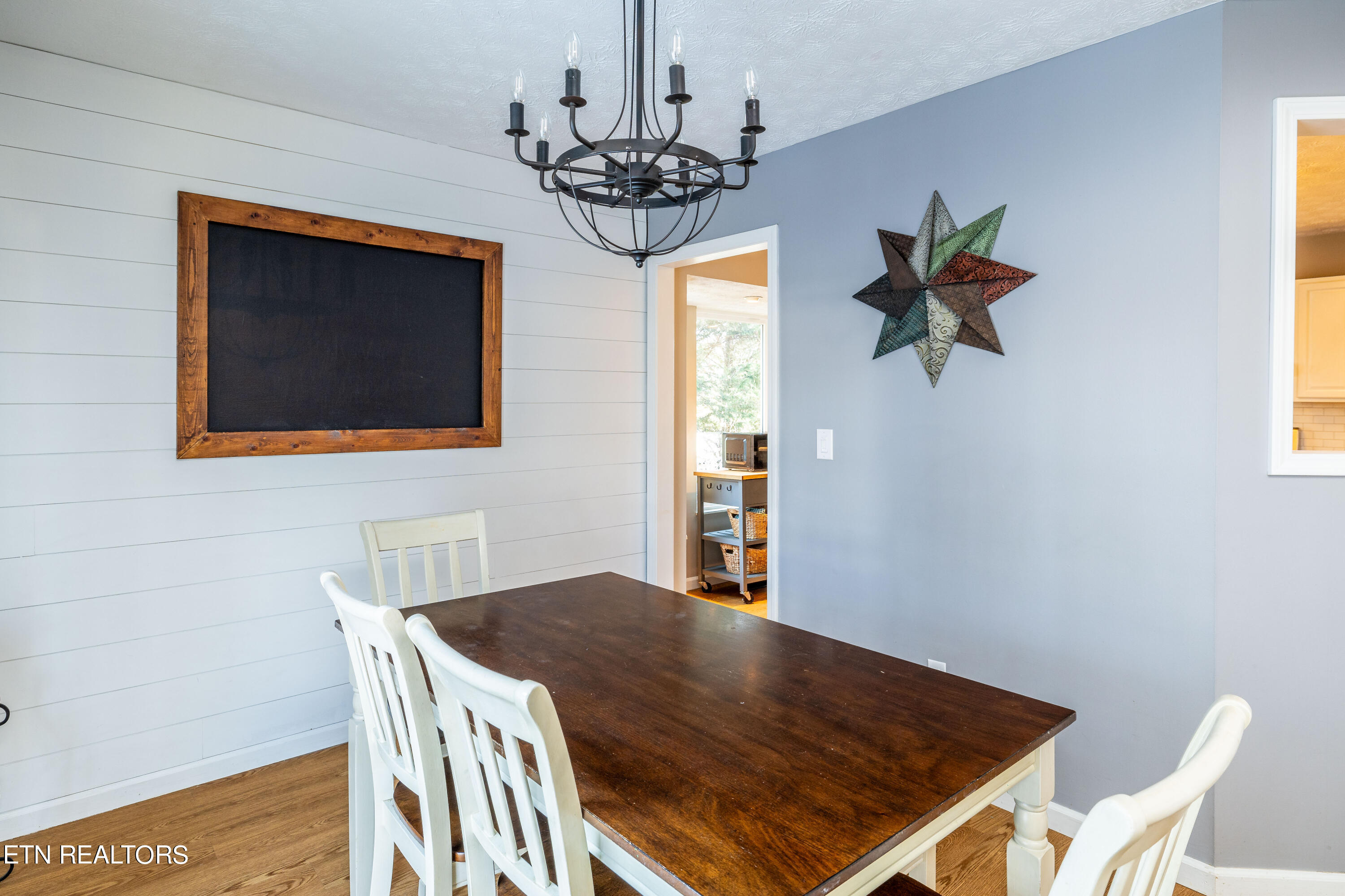 708 Chapelwood Circle