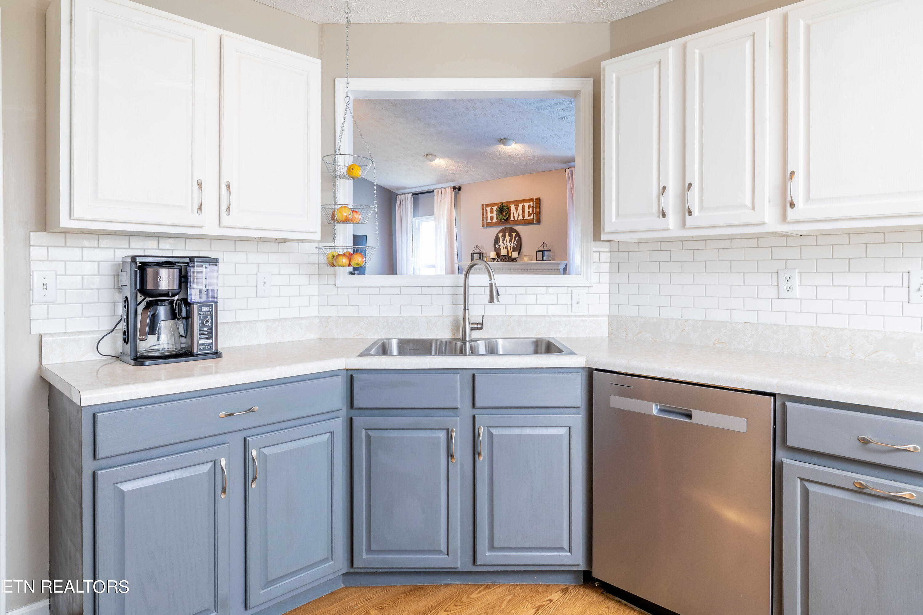 708 Chapelwood Circle