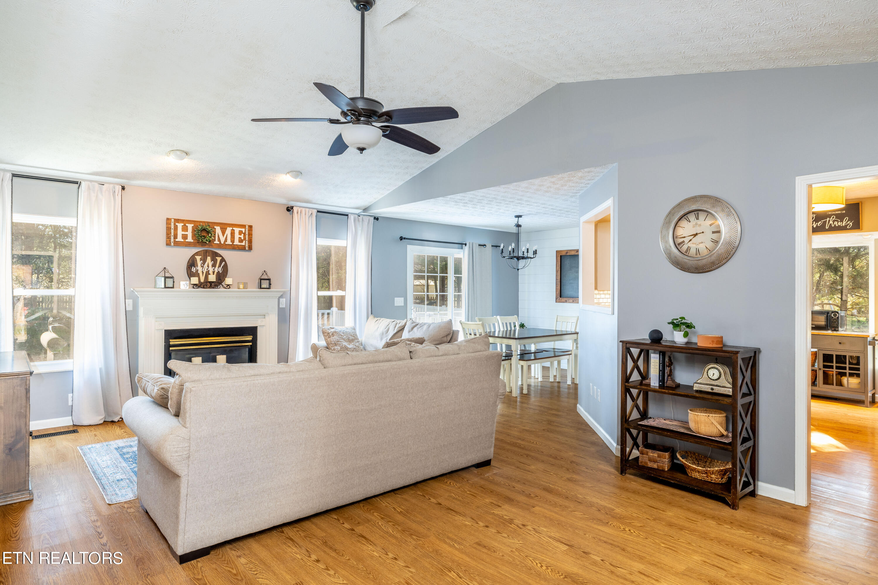708 Chapelwood Circle