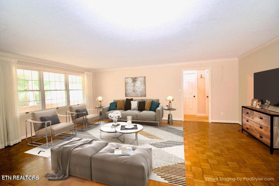 603 Selkirk Drive