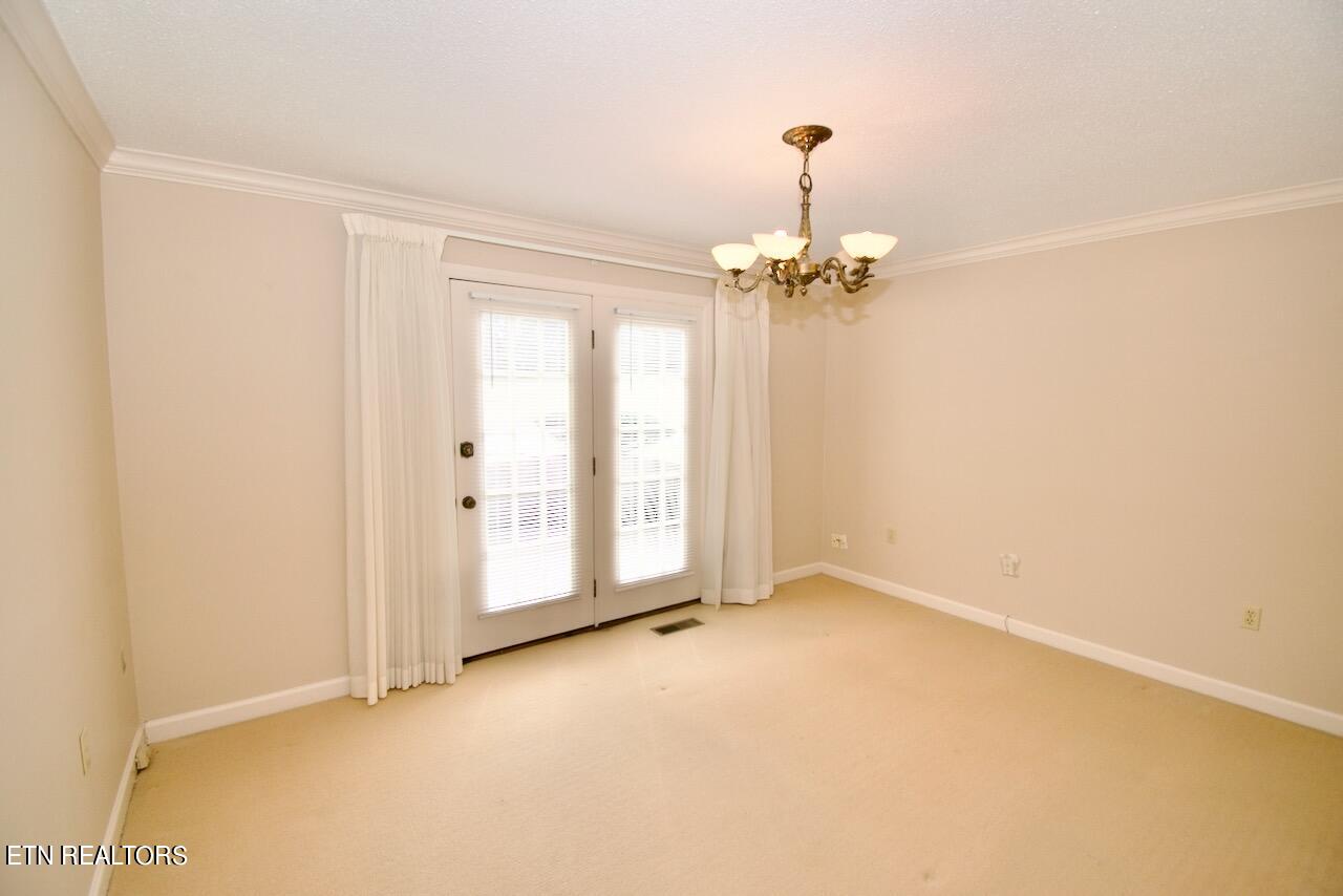 603 Selkirk Drive