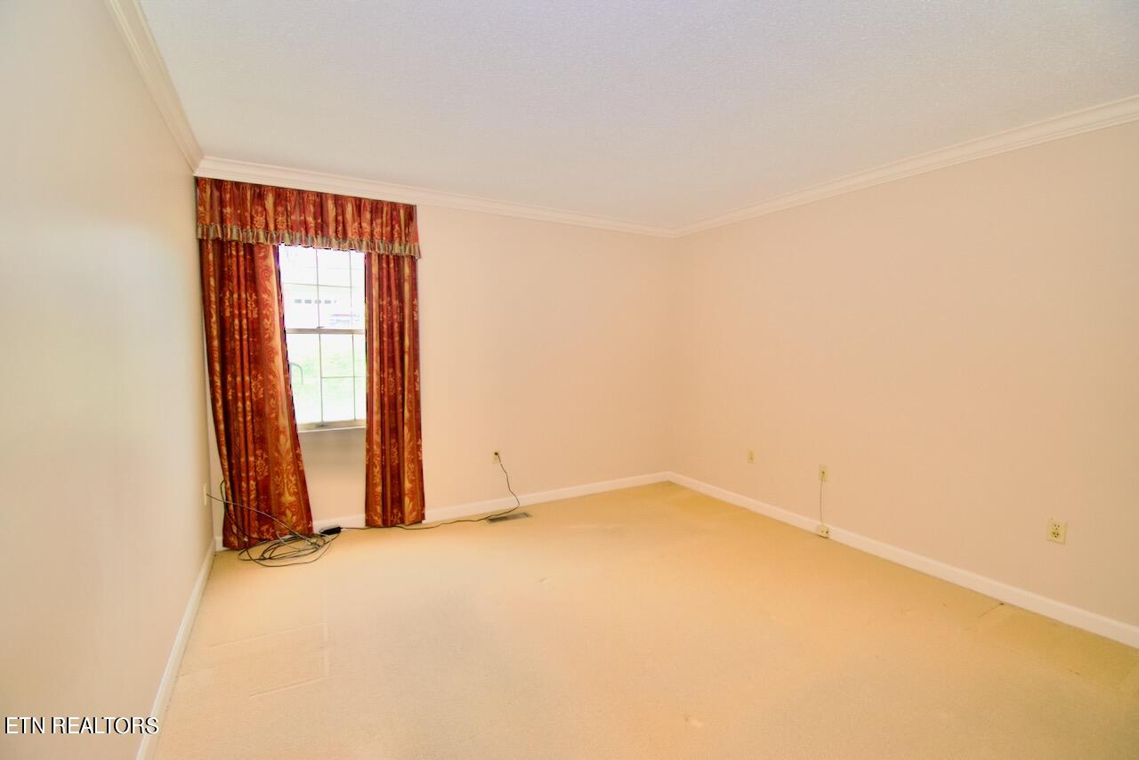 603 Selkirk Drive