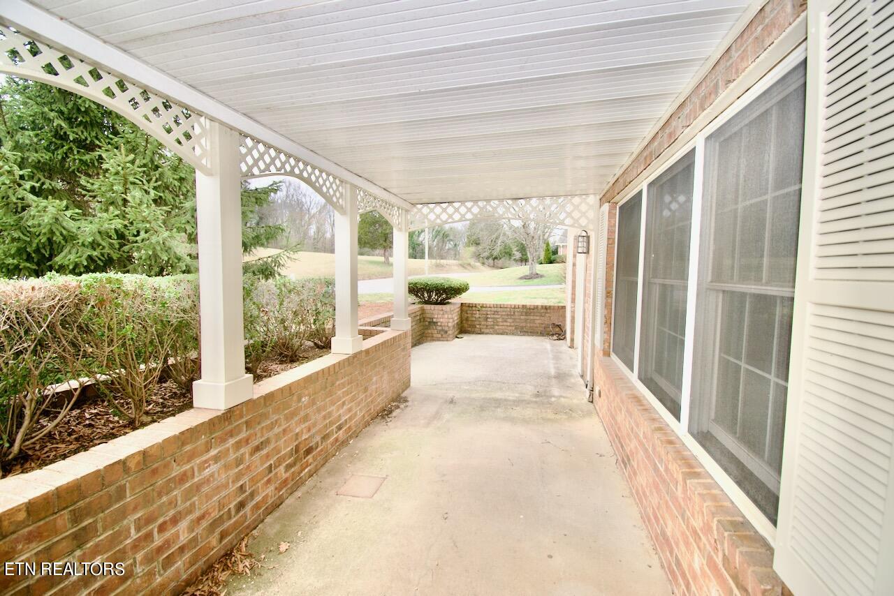 603 Selkirk Drive