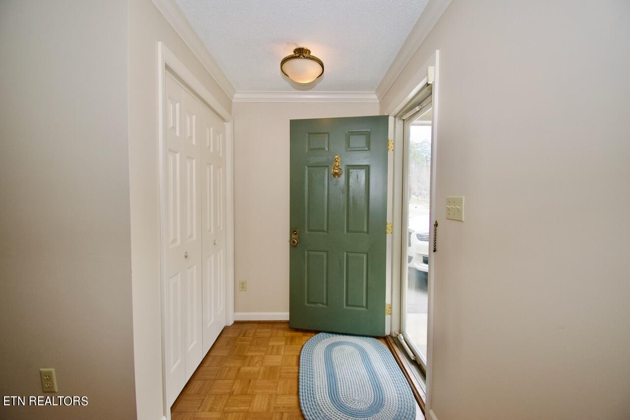 603 Selkirk Drive
