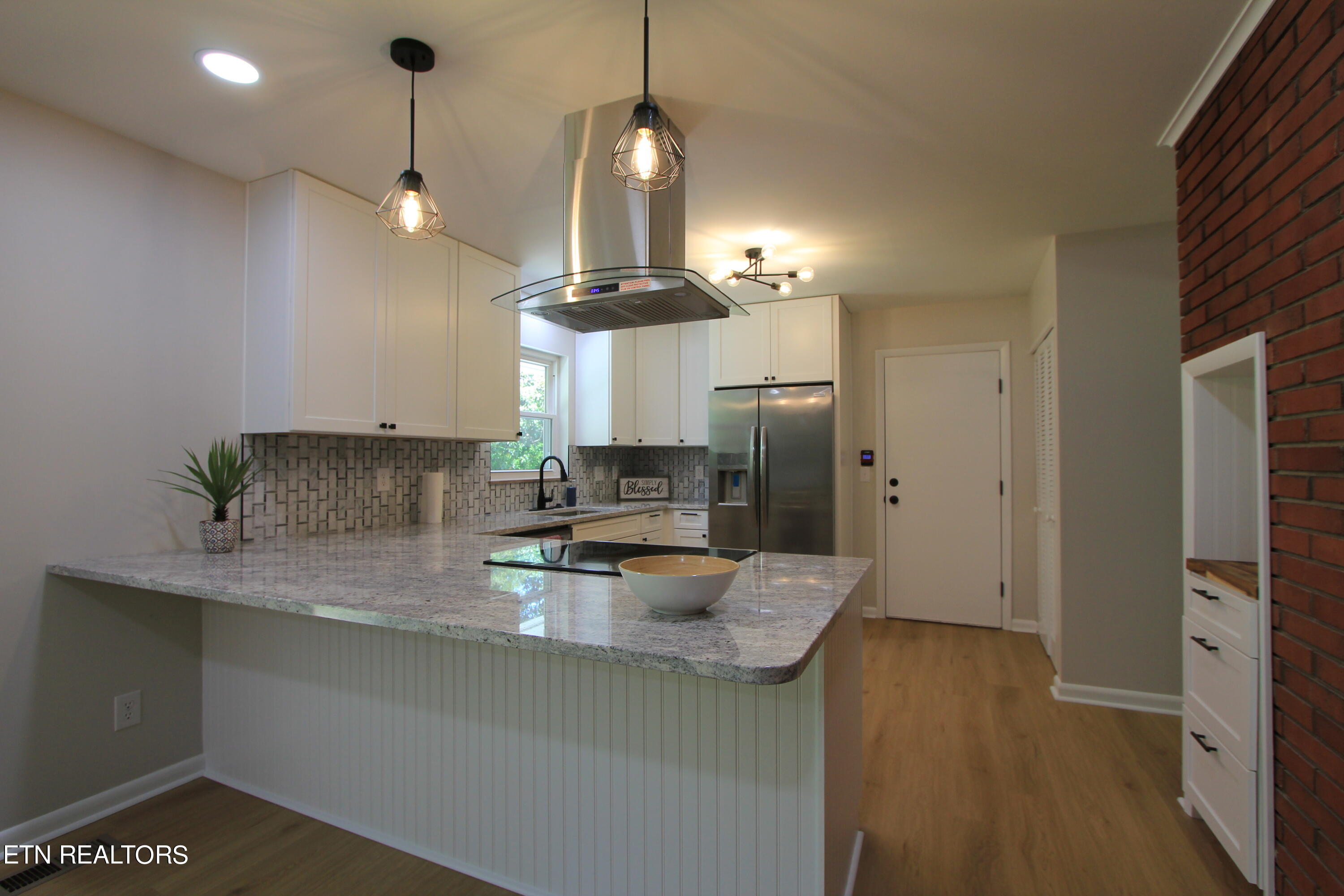 1001 Willow Drive