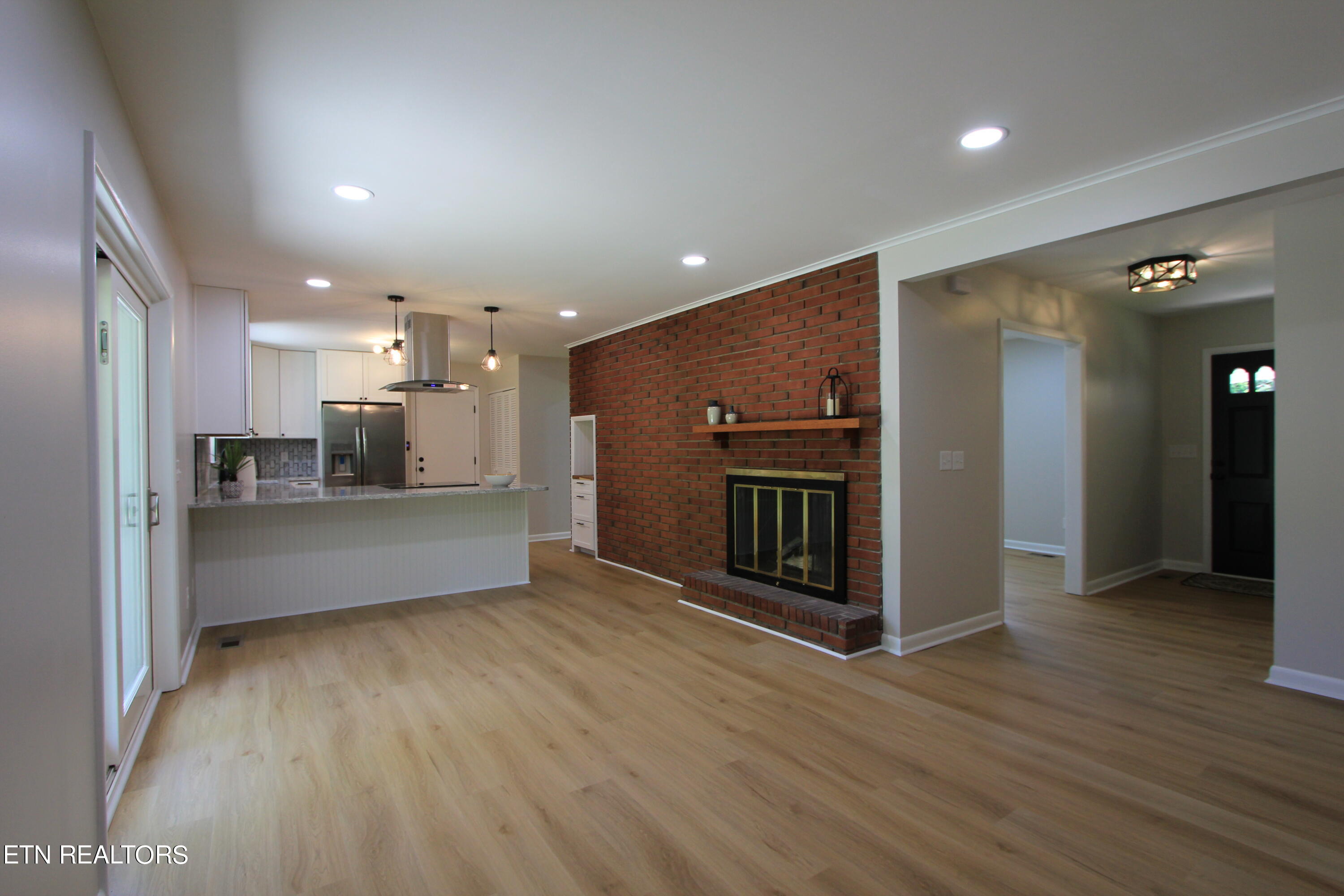 1001 Willow Drive