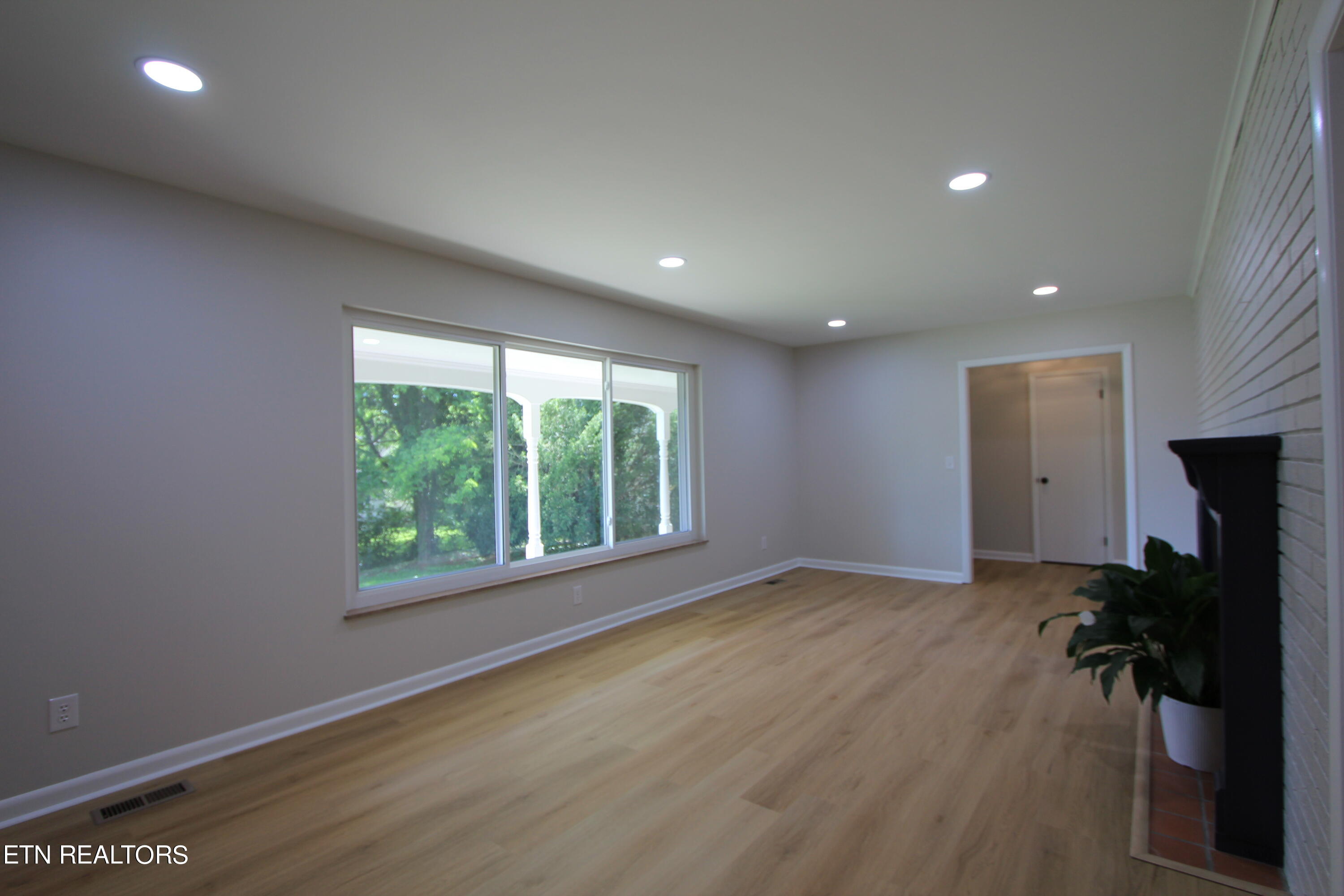 1001 Willow Drive
