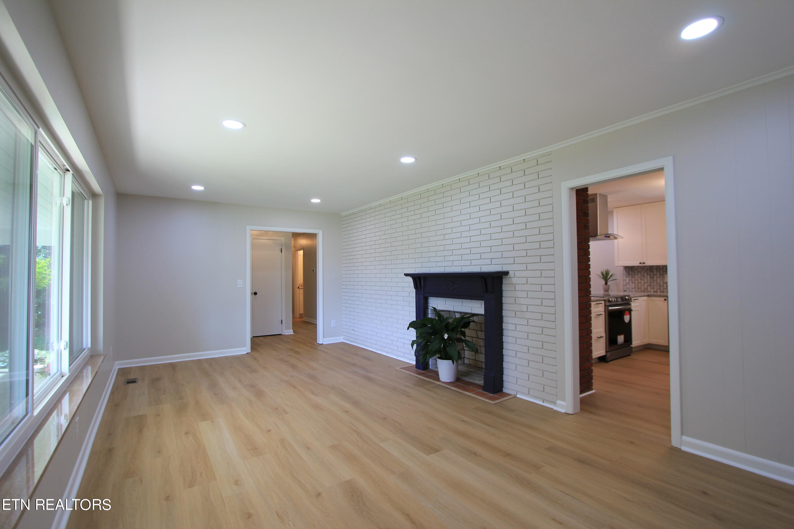 1001 Willow Drive