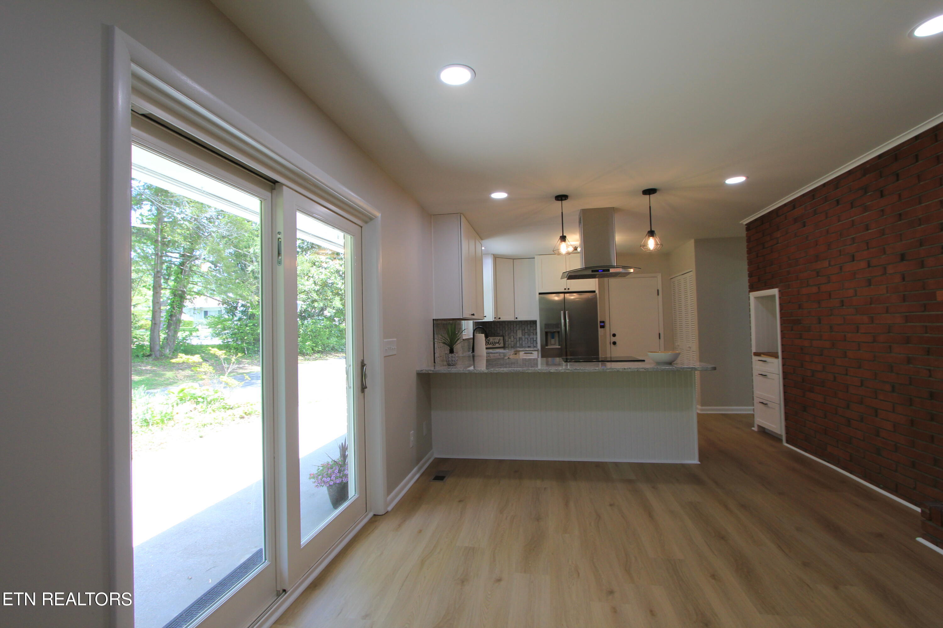 1001 Willow Drive