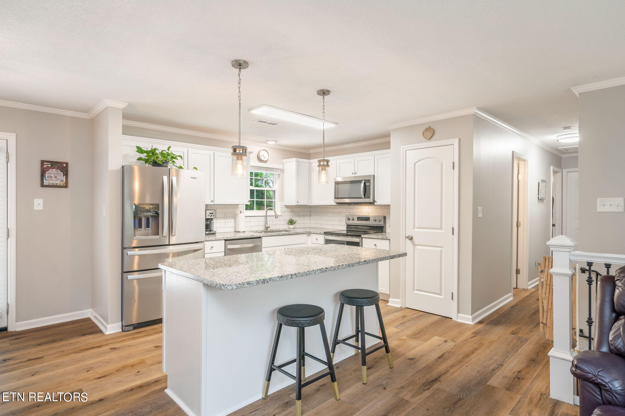 233 Amesbury Rd