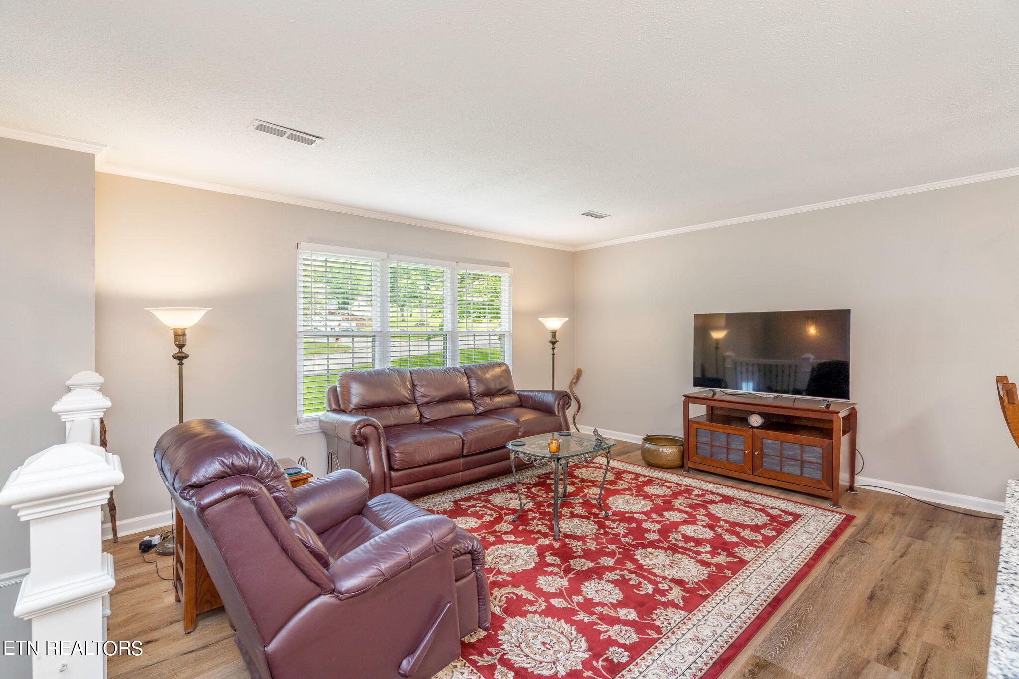 233 Amesbury Rd