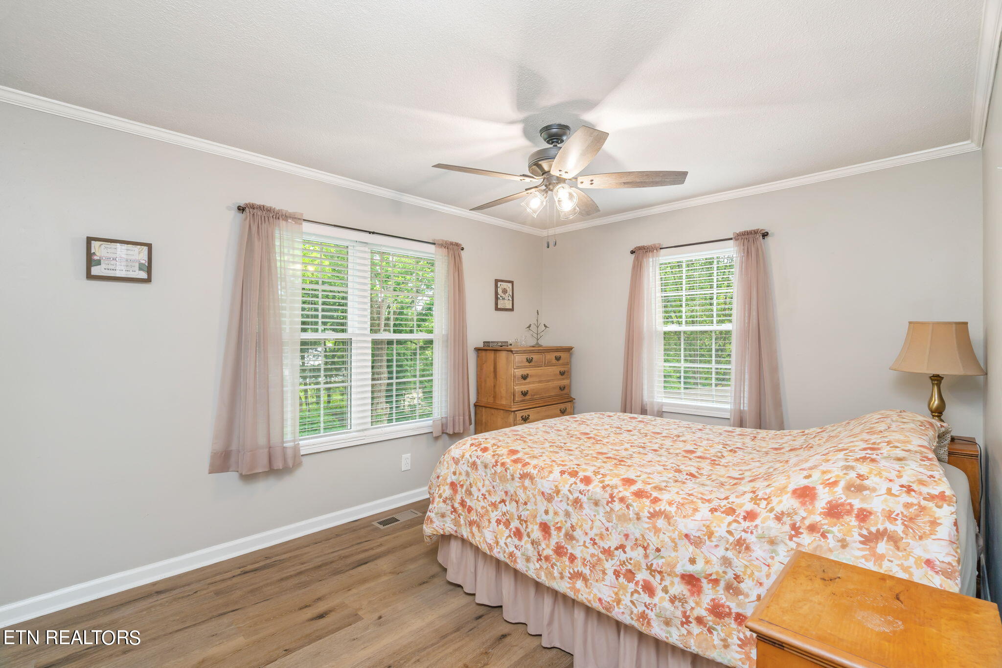 233 Amesbury Rd