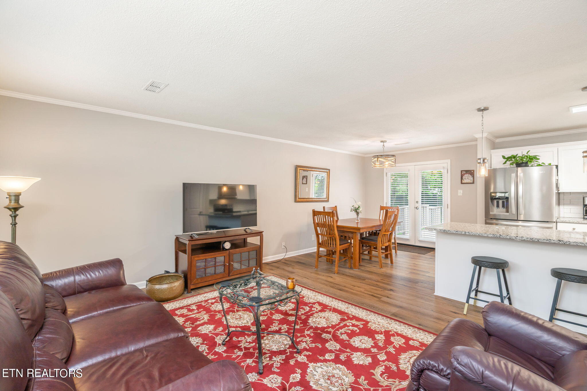 233 Amesbury Rd