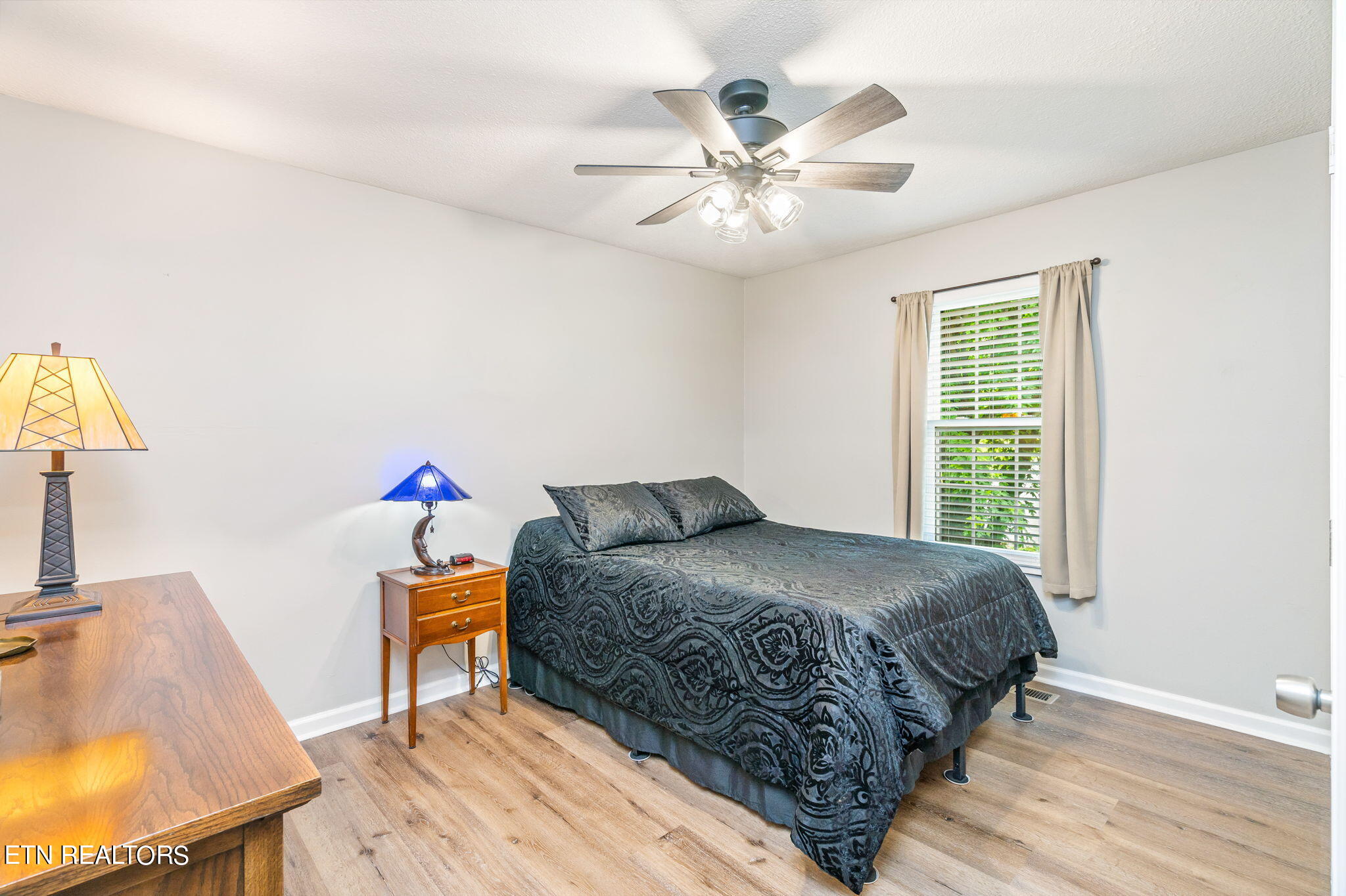 233 Amesbury Rd