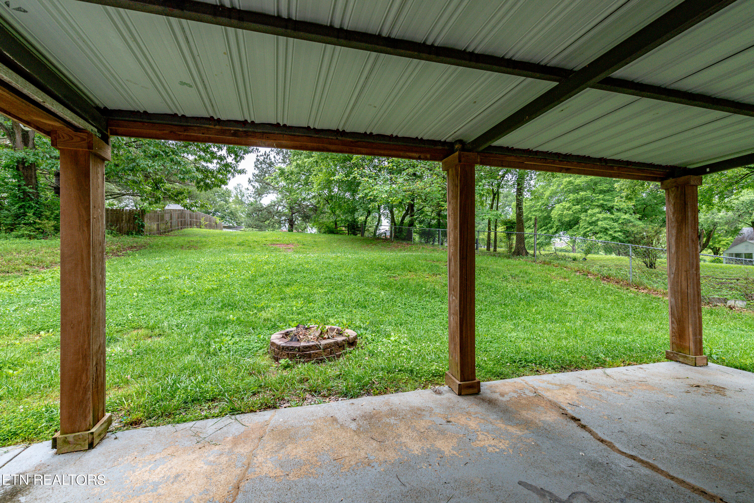 1602 Tuckaleechee Pike