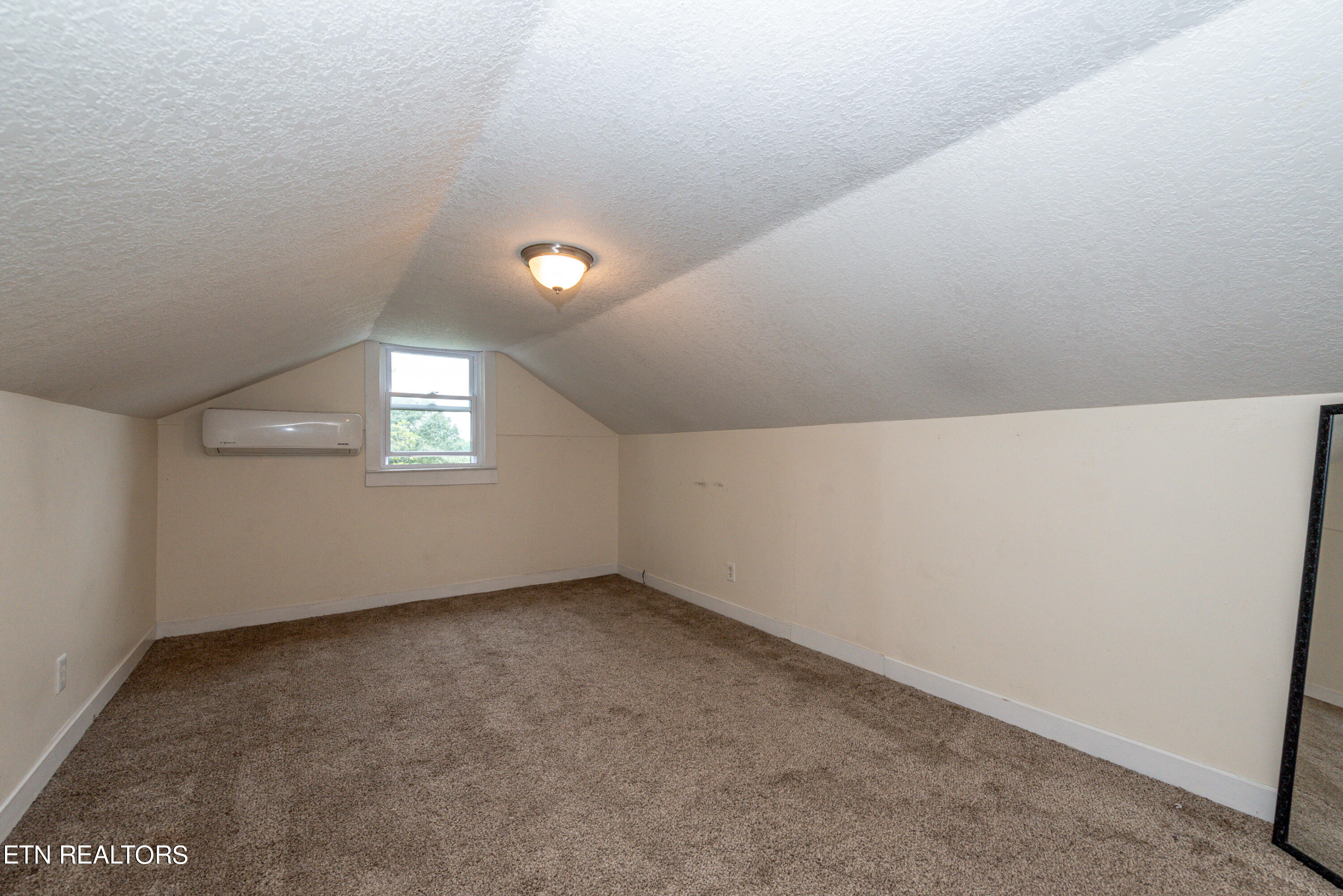 1602 Tuckaleechee Pike