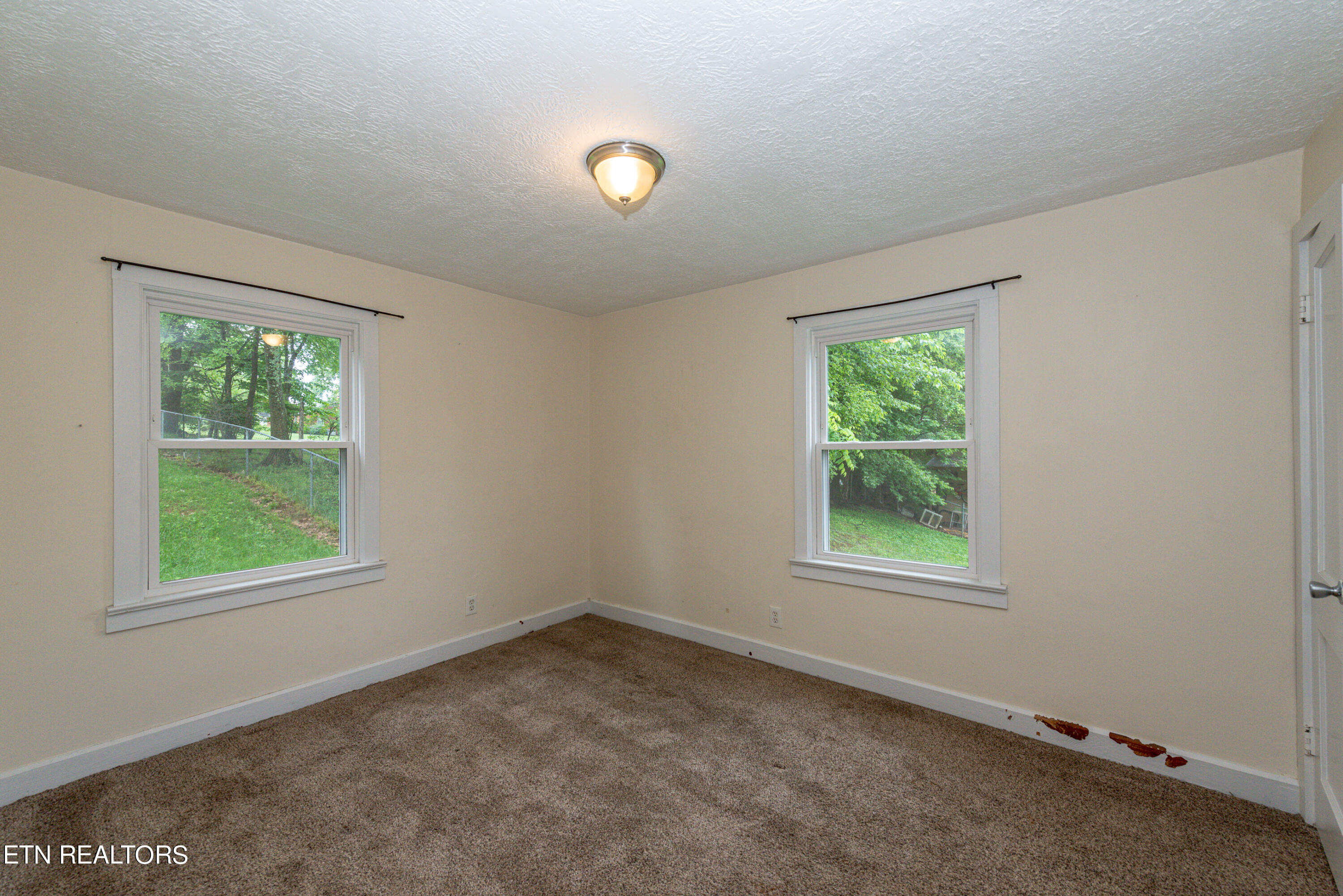 1602 Tuckaleechee Pike