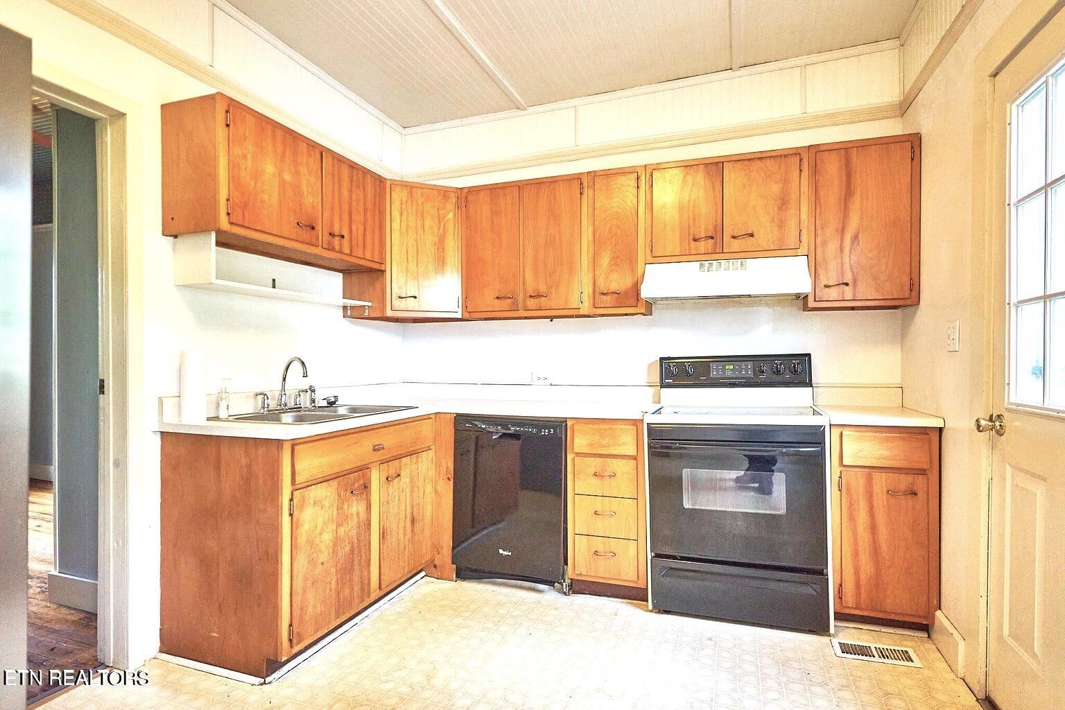 2225 Wilkinson Pike