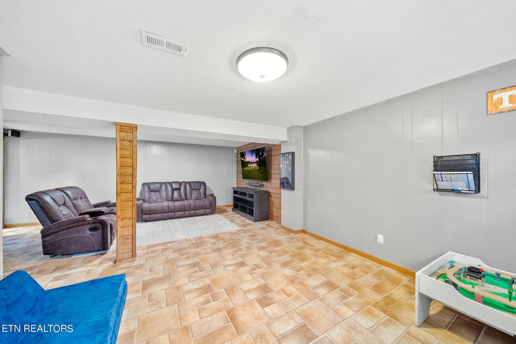 2309 Shawn Drive