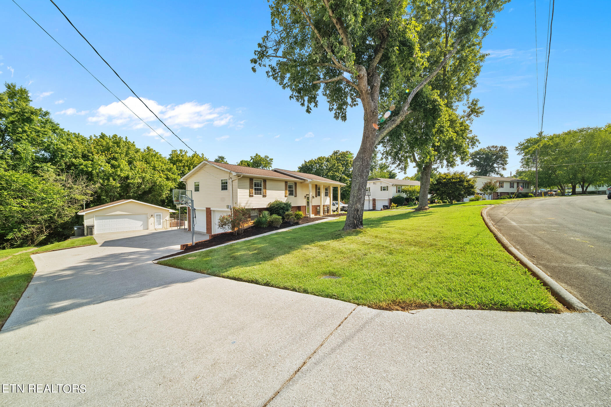2309 Shawn Drive