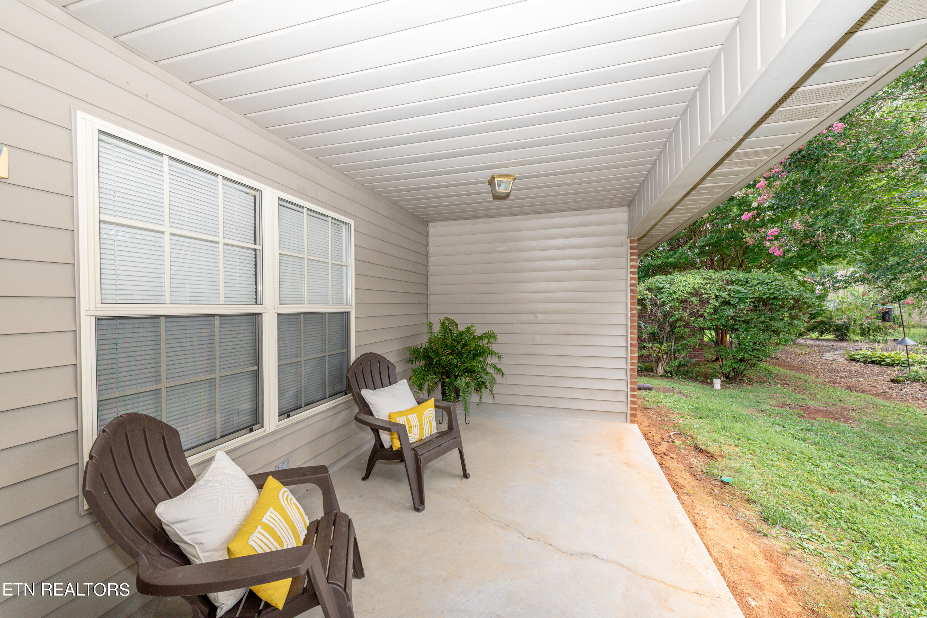 417 Exeter Court